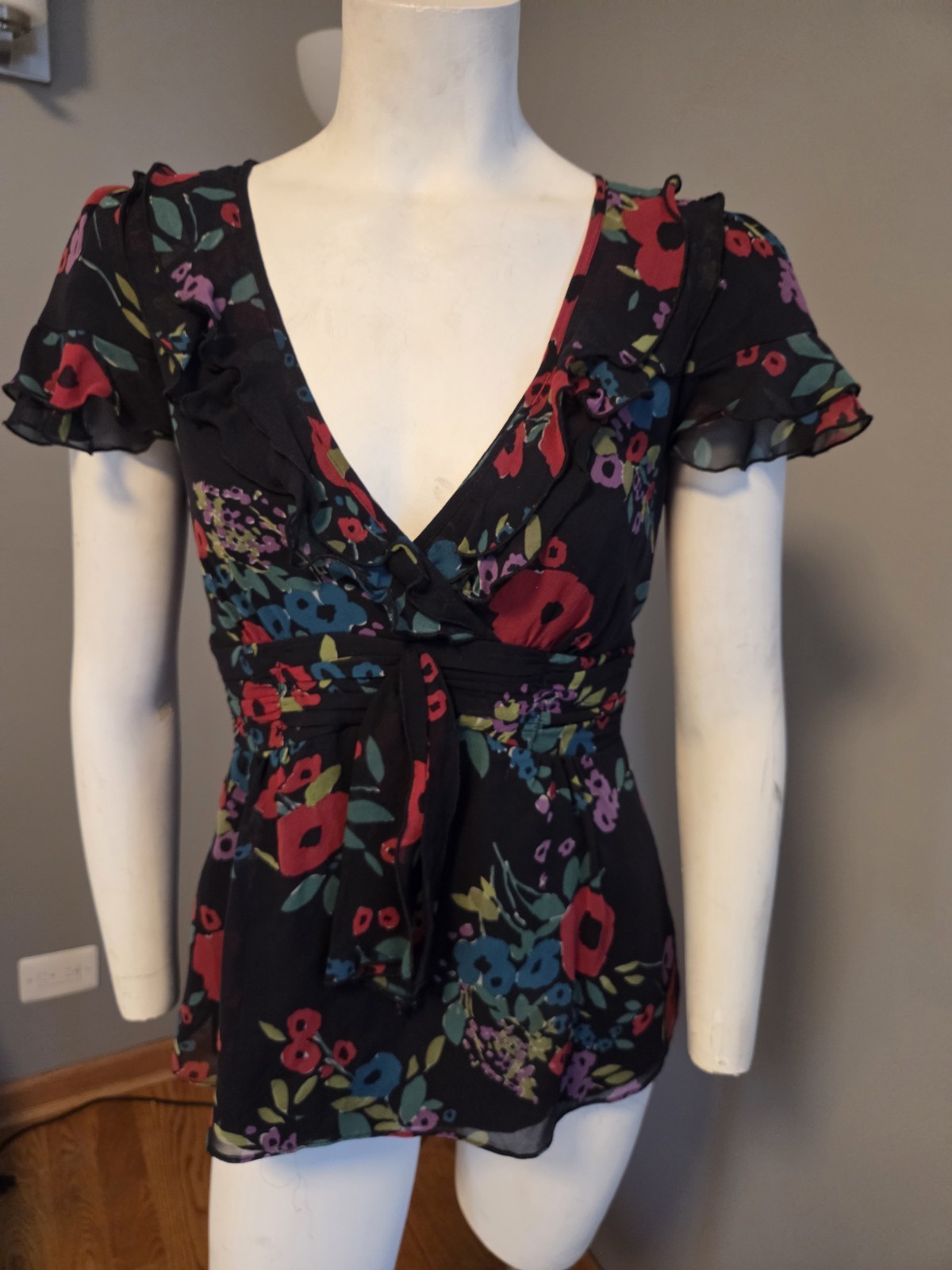 Nanette Lepore Black Floral Silk Ruffle V-Neck Flutter Sleeve Blouse Top 8