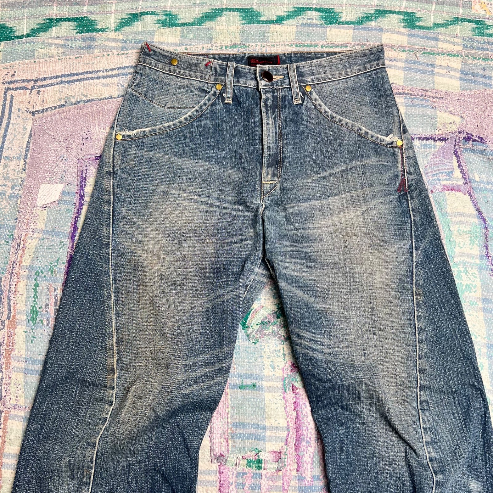 Levis Engineered Buckle Back Cinch Back Twisted Jeans Fits 30×31