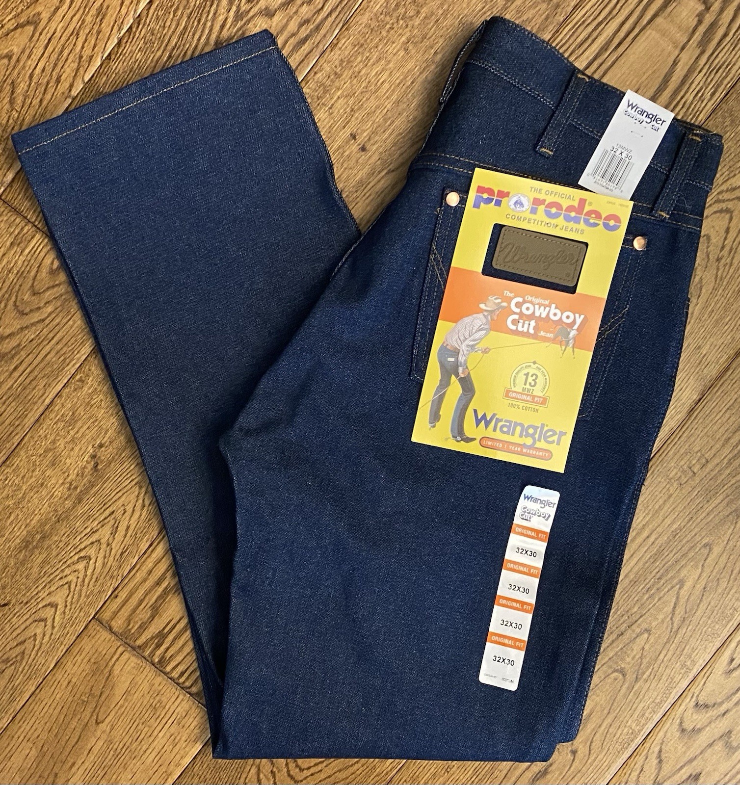 WRANGLER Cowboy Cut New Original Fit 32 x 30 Rigid Jeans Zip Fly 13MWZ Retro NWT