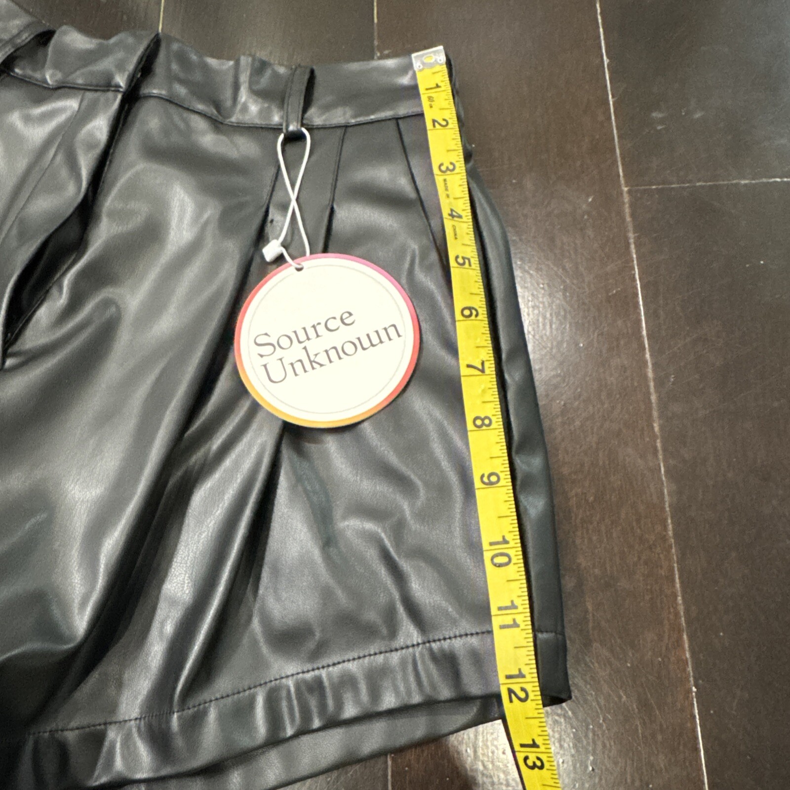 Source Unknown New With Tag Giacca High Rise Angled Leather Shorts Black S/M