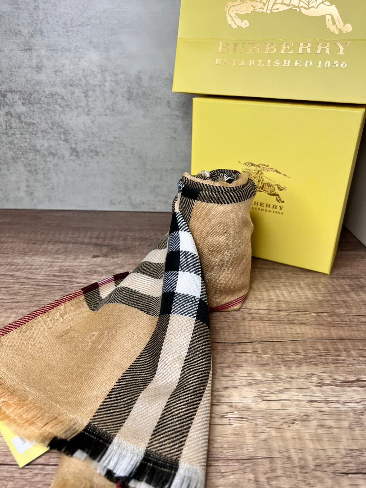 BURBERRY SCARF SHAWL AUTHENTIC 100% CASHMERE BEIGE BROWN BLACK CLASSIC LOGO