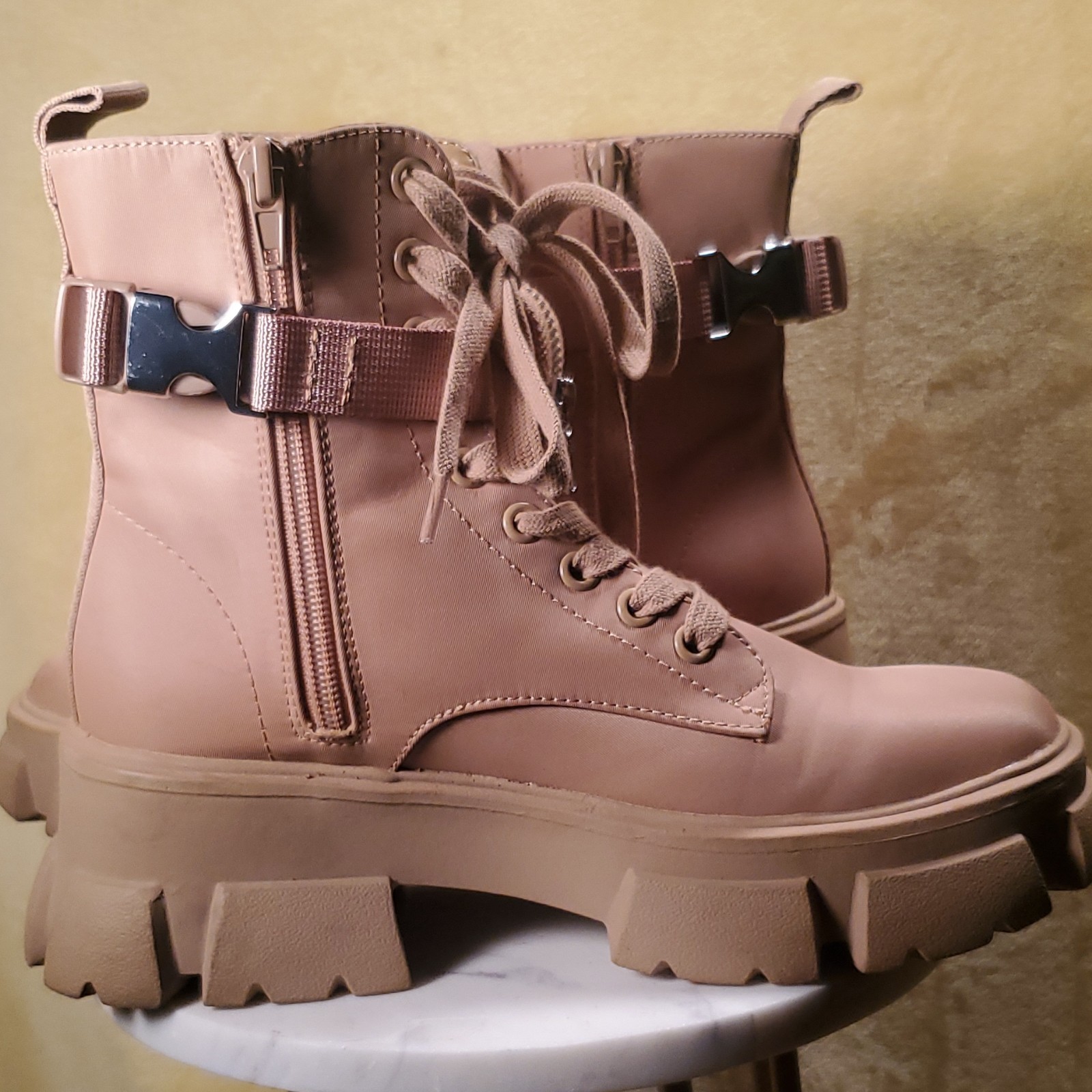 Steve Madden Thunder Women’s Beige Mid-Calf Combat Boots US 7 Pouch Lug Sole
