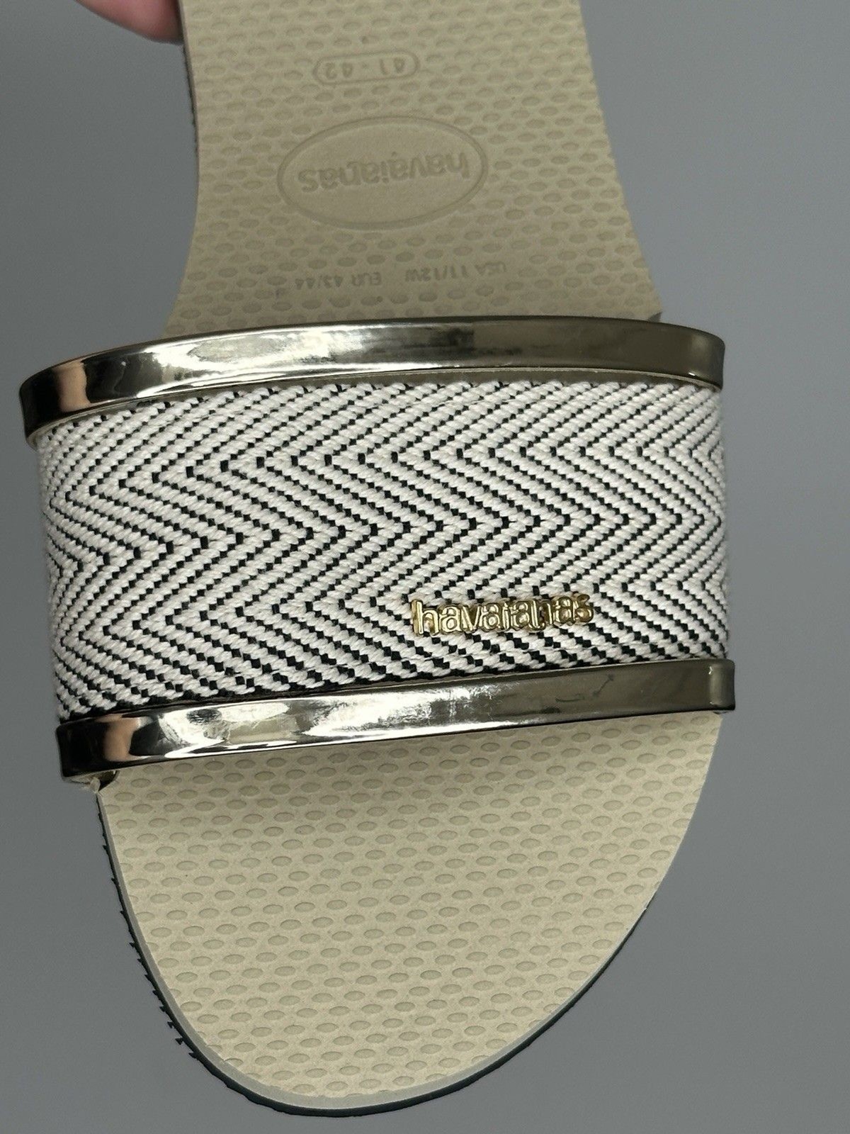 Havaianas Women’s Sand Grey Gold Slides Sz 11/12W Euro 41-42 NWT