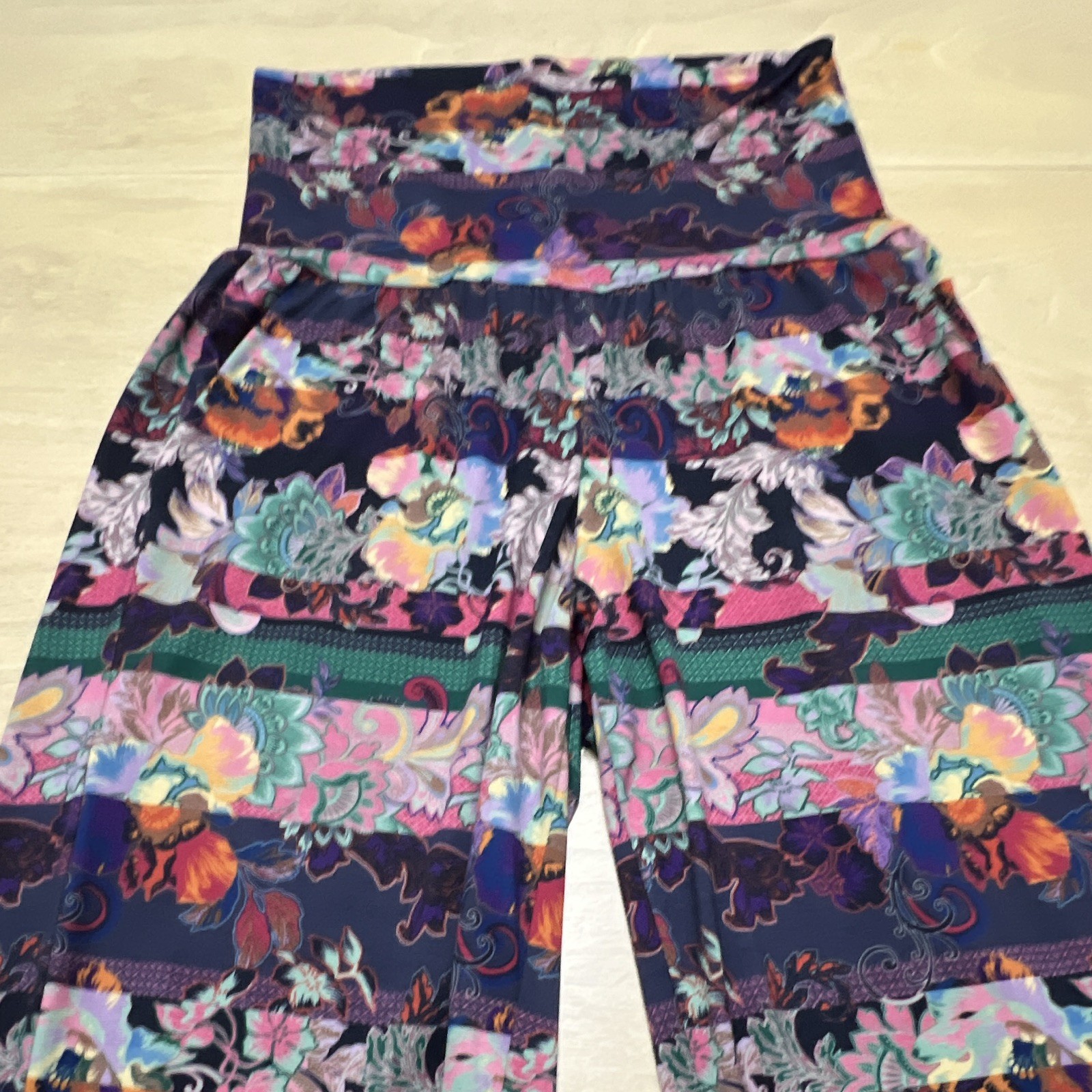 The Onzie Multicolor Floral Harem Pants High Rise Drawstring Womens S/M