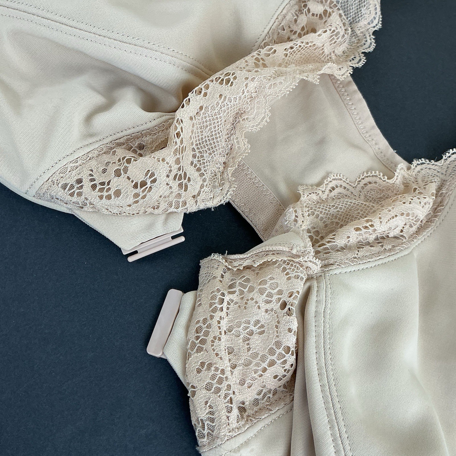 Playtex Bra 44DD Full Coverage 4423 Front Close No Poke Dreamwire Bra BEIGE