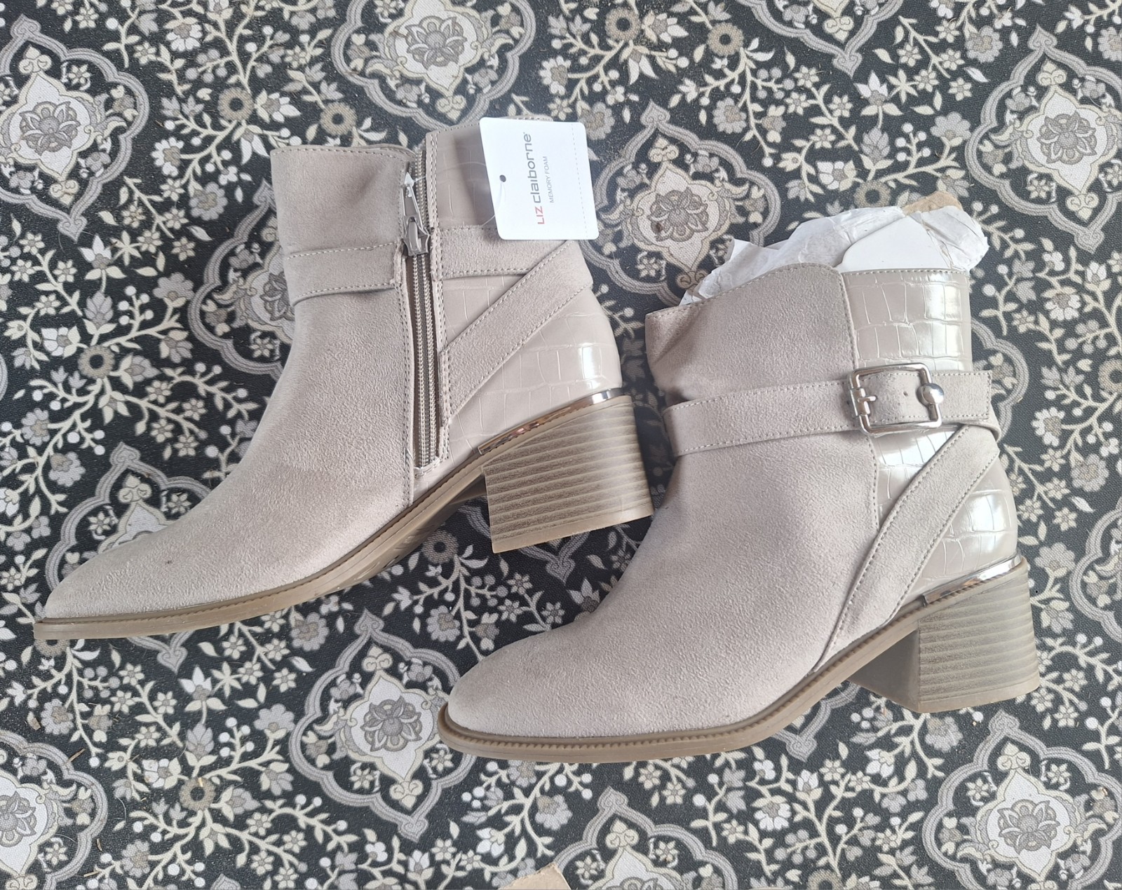 Liz Claiborne Ladies Emberly Stacked Heel Chelsea Beige Boots Size 9M, 9.5M, 10M