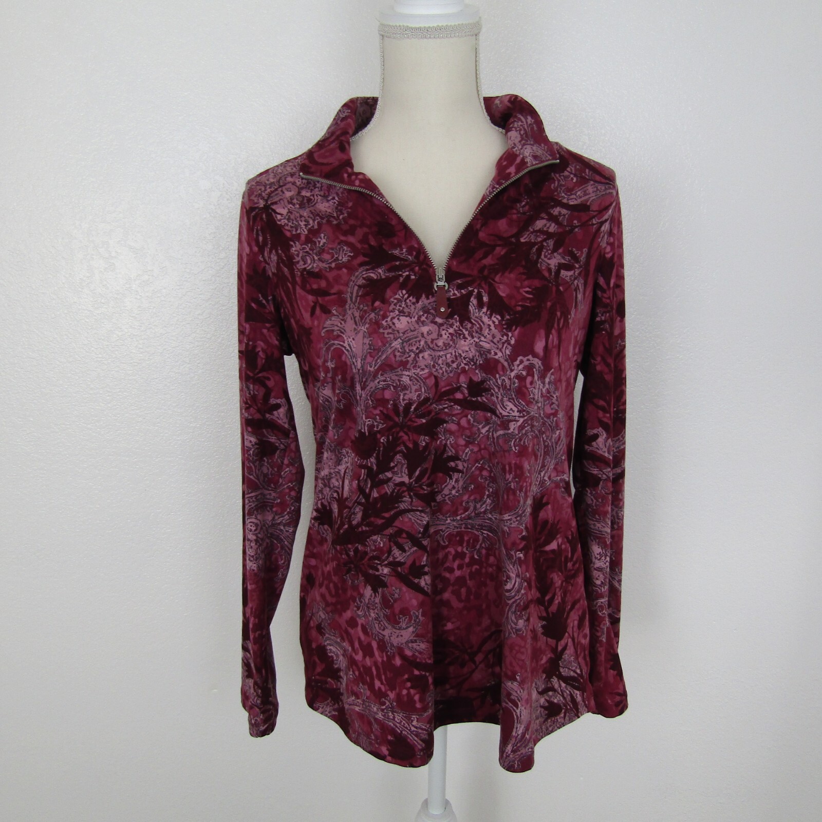 Susan Graver Shirt Top Blouse Pullover V-Neck Womens XS Burgundy Pink Floral