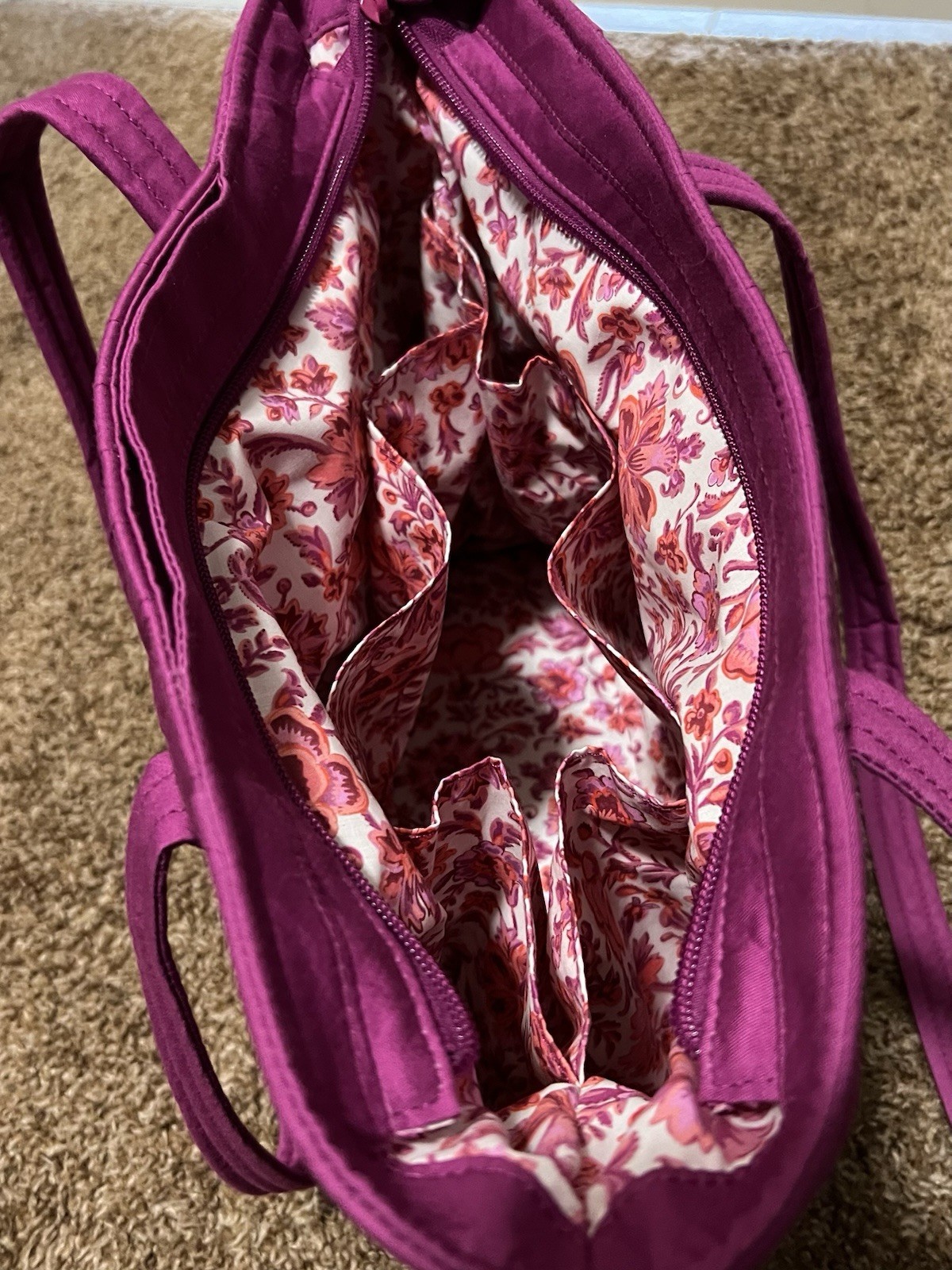 *NWT* Small Vera Tote and Turnlock Wallet in Dark Raspberry