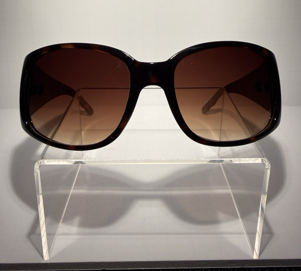 O by Oscar de la Renta 1070A 215 Oversized Tortoise Brown Gradient Sunglasses