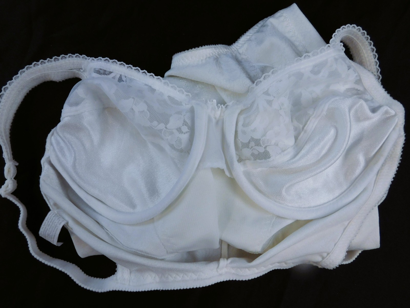 Vintage Flexxees 36B All in One White Satin Girdle Bodysuit Wire Cups-Style 685