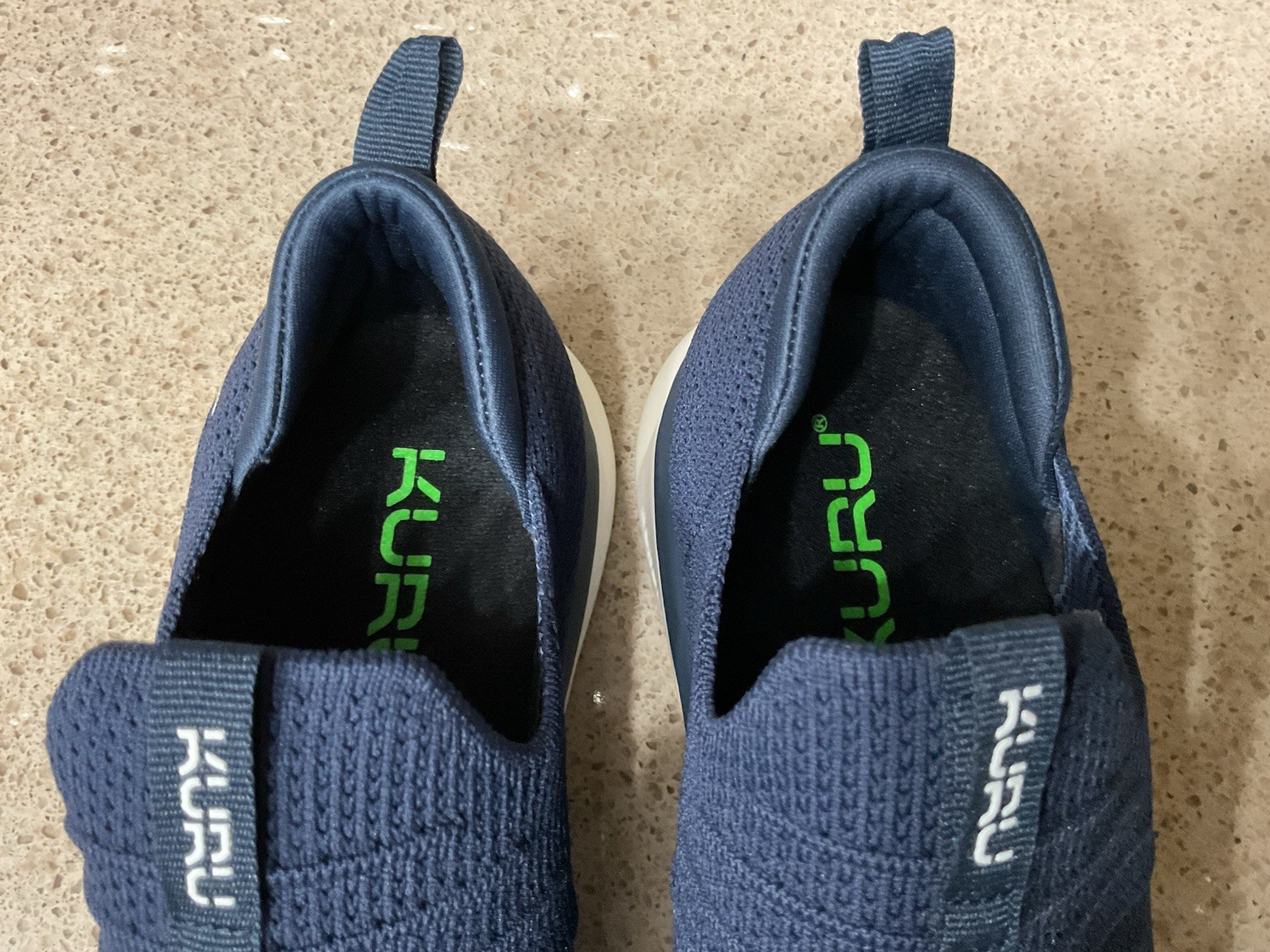 Kuru Atom Men’s Slip-On Blue Sneakers Size 11 Knit Everyday Travel Seamless EUC