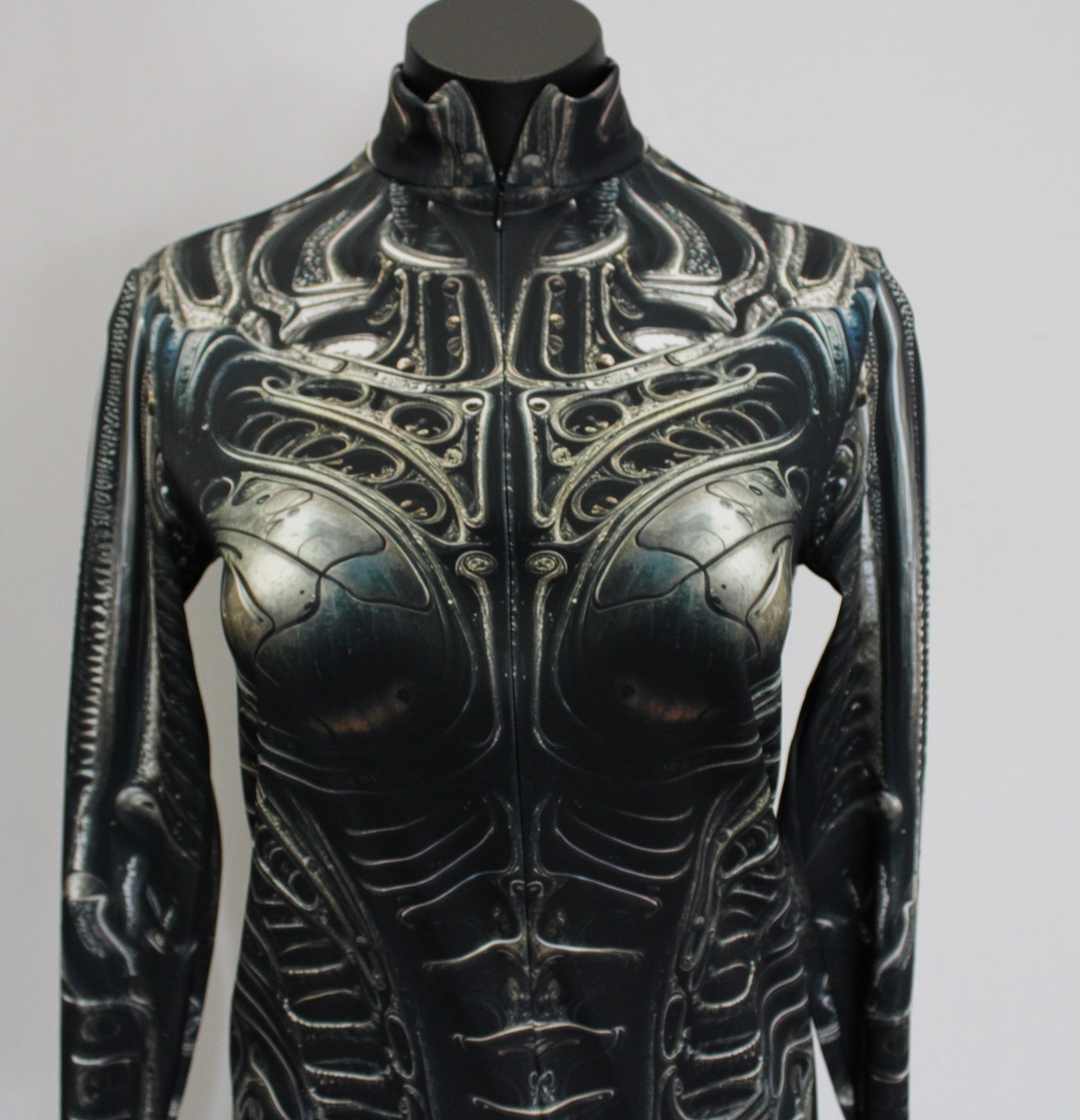 Candy Catz Women’s Morph X Form-Fitting One-Piece Costume BE5 Black Large