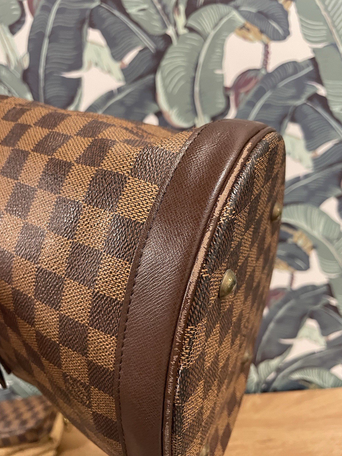 Louis Vuitton Damier Ebene Marais Bucket Bag 23