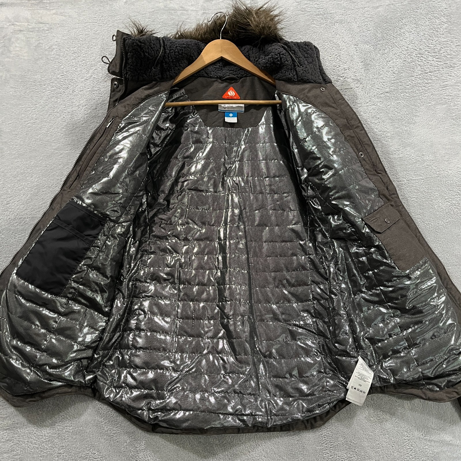 Columbia Carson Pass II Parka Jacket Womens Large Gray Faux Fur Removable Belt
