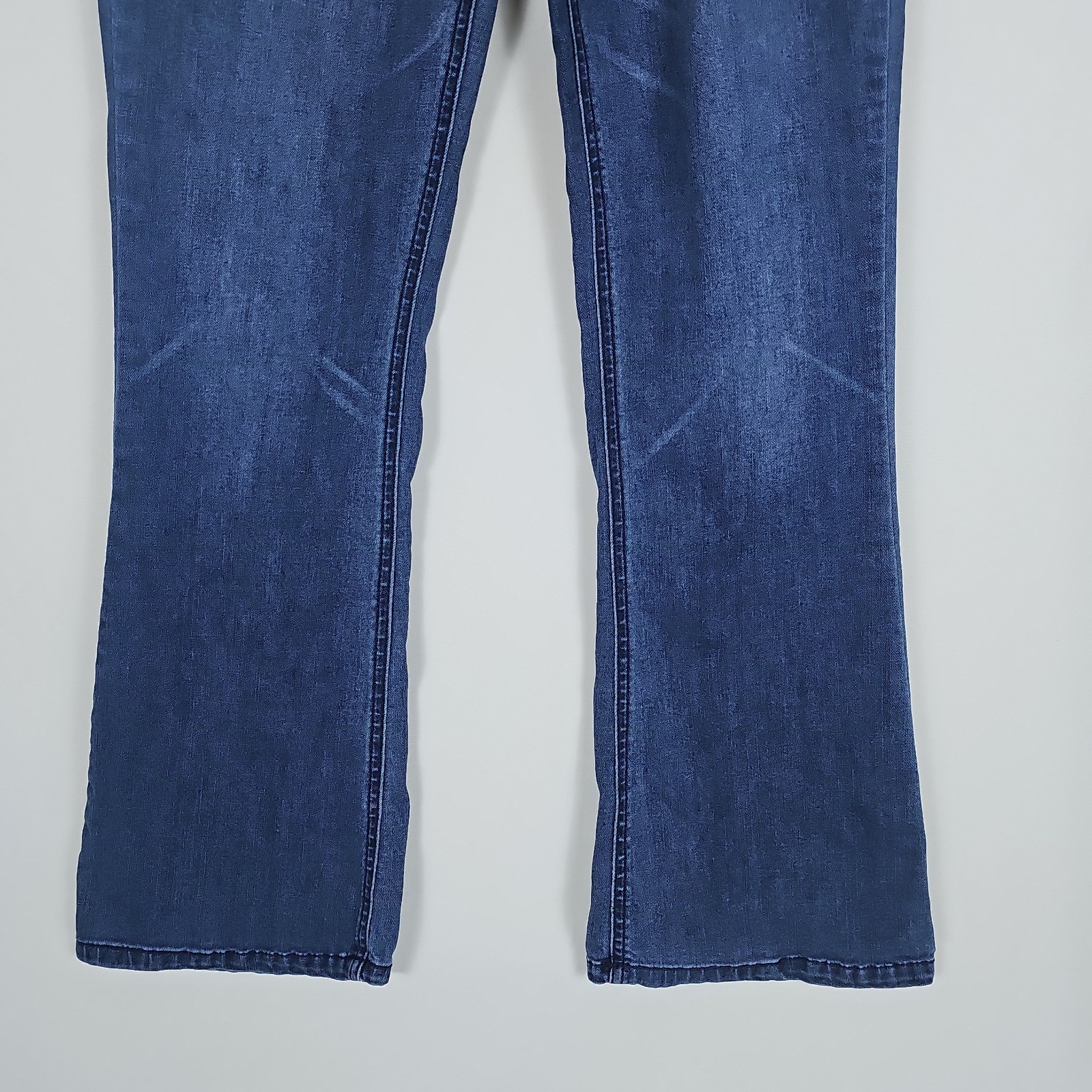 Democracy “Ab” Technology Size 8 Women’s Bootcut Jeans Classic Everyday Wear