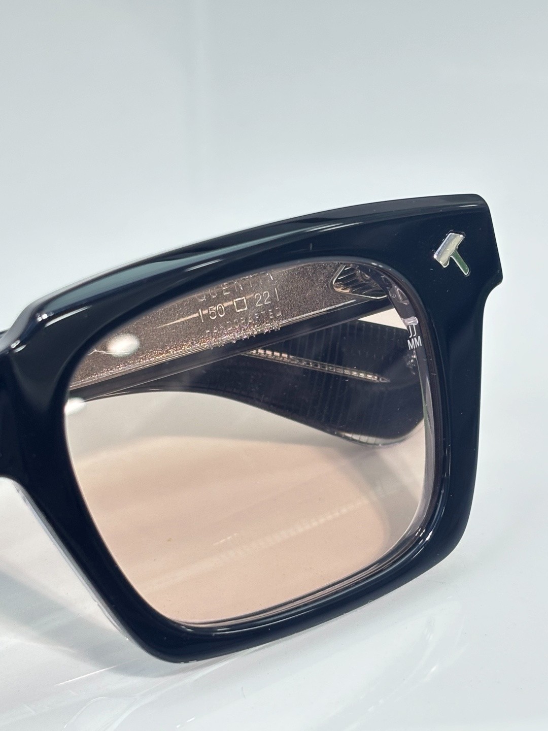 JACQUES MARIE MAGE QUENTIN Sunglasses Black/Light Pink Lens 50口22mm