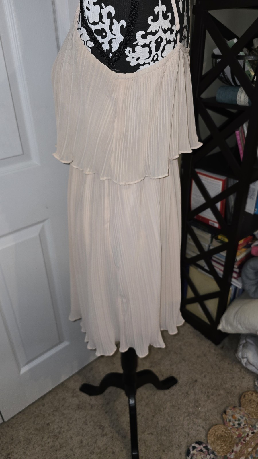 Gilli Pleated Ruffle Shaker Style 50’s Ivory Midi Dress Size M