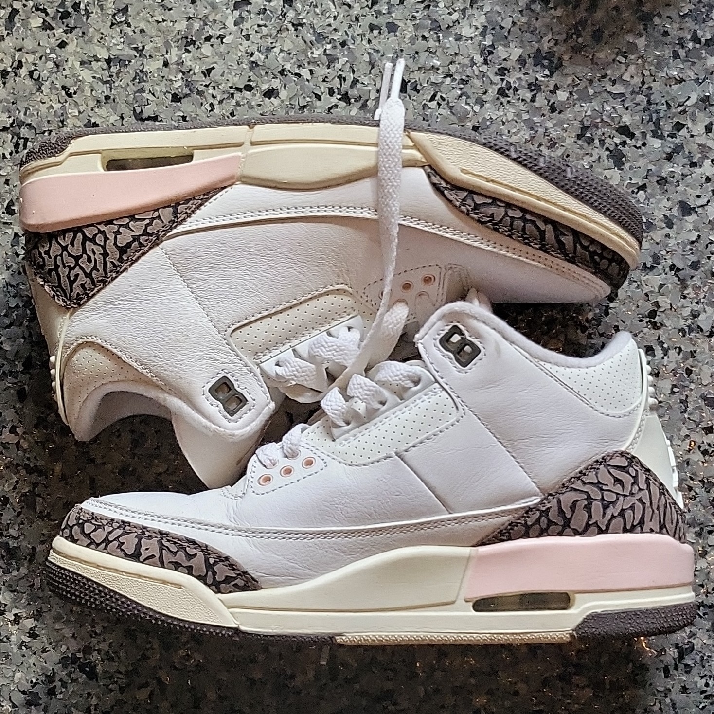 Jordan Air Jordan 3 Retro Kids Sneaker White/Pink US 7.5 CK9246-102