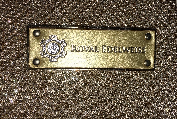 Royal Edelweiss Gold Purse – Great purse for any occasion. Buy 2 get 1 FREE