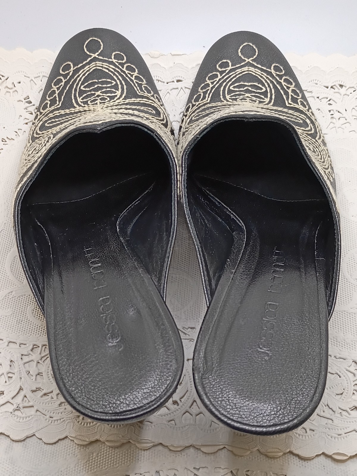 Jessica Bennett Size 9 Black Leather Mule Embroidered Bootie Festival Cosplay