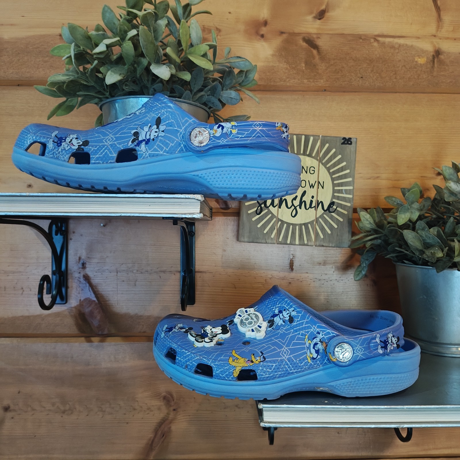 Crocs Disney 100th Anniversary Clogs Mickey Mouse Lavender Shoes W6/M4 Purple