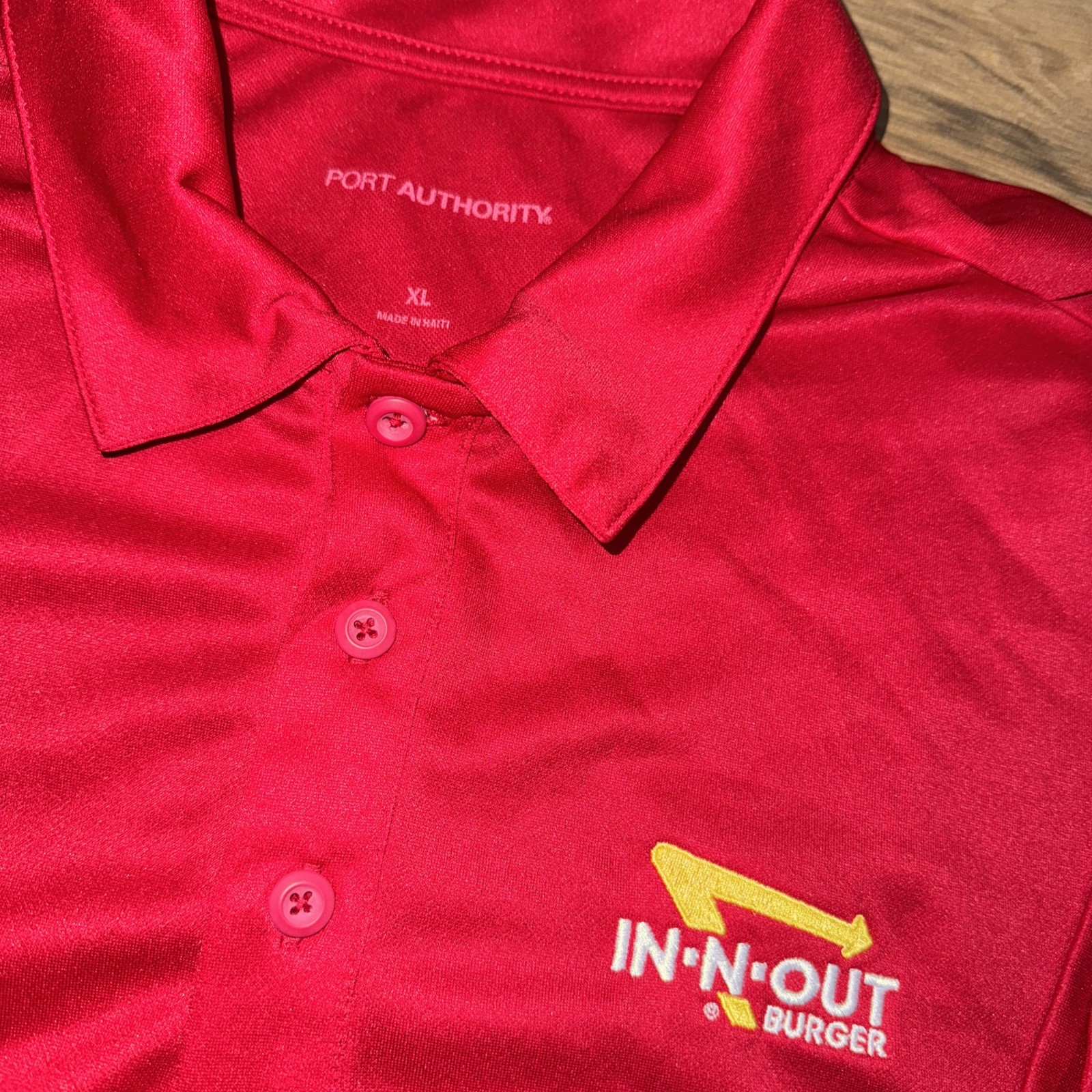 In N Out Burger Men’s Red Polo Shirt Restaurant Cotton Size XL Employee Official