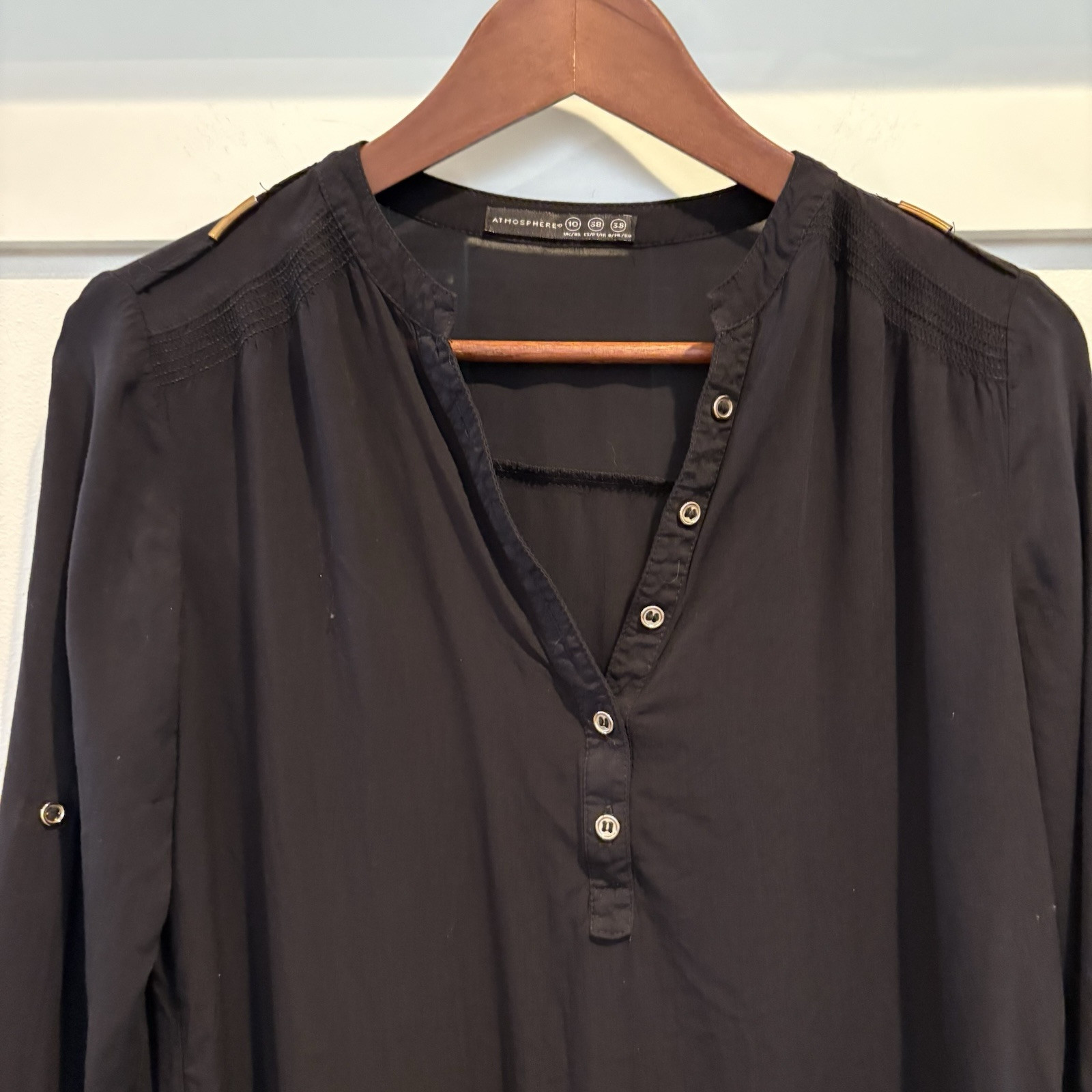 Atmosphere Top Small Black Roll Tab Sleeve Classic Casual Capsule Staple