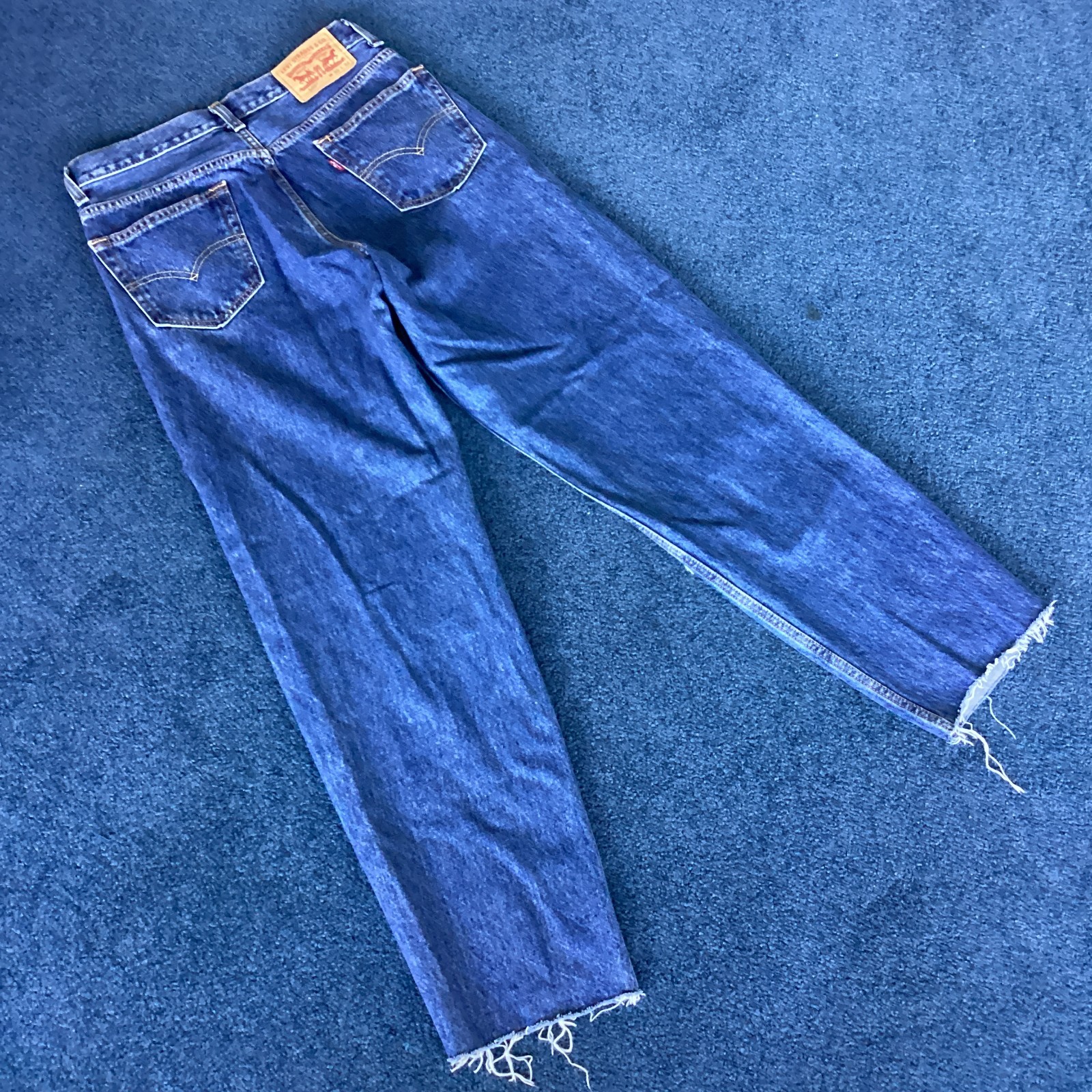 Levi’s 560 Medium Blue Denim Jeans – Waist 30″ x Length 32”