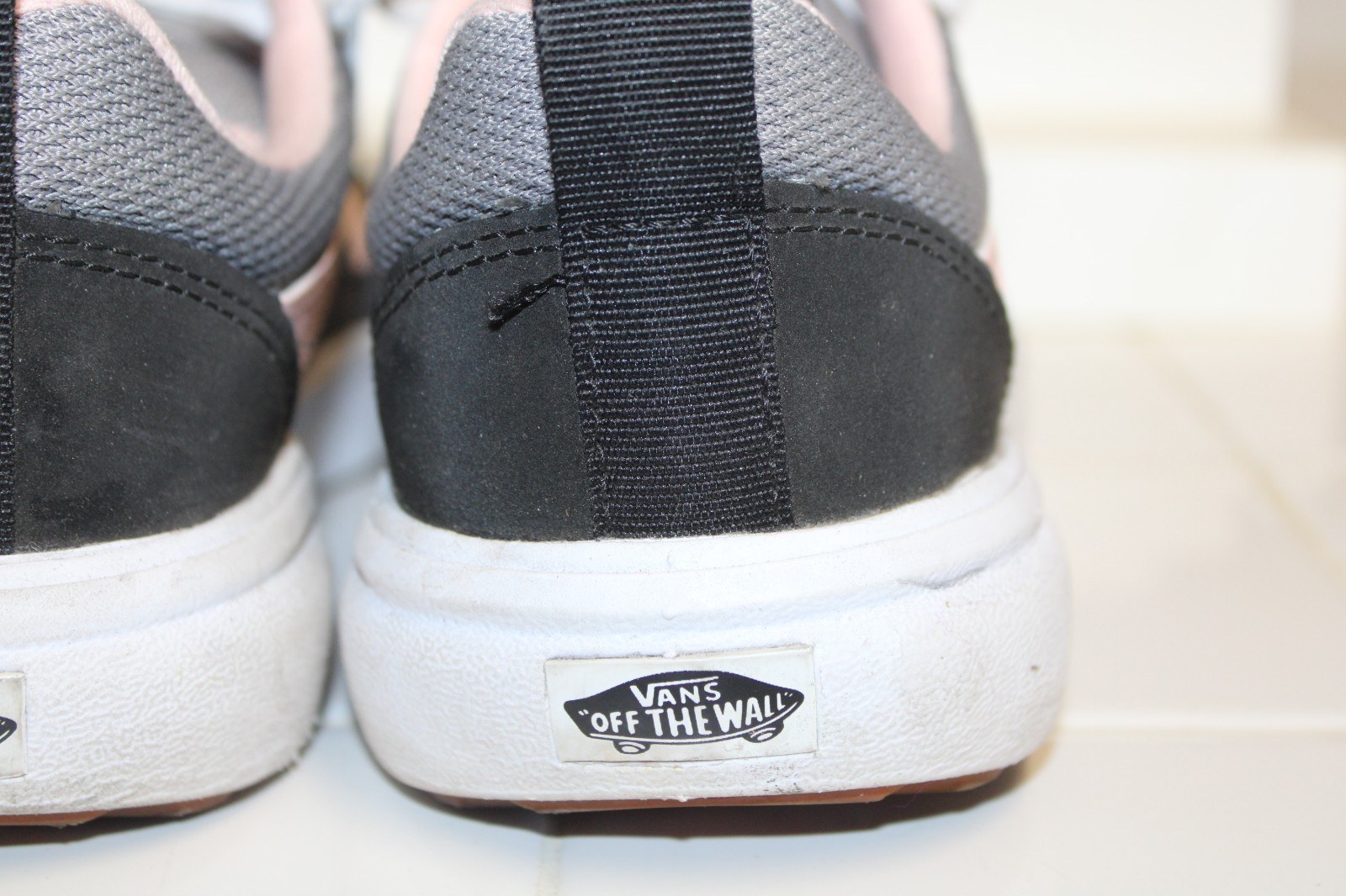 Vans® Off the Wall™ Pink & Gray Women’s Lace-Up Comfort Sneakers – Size 6