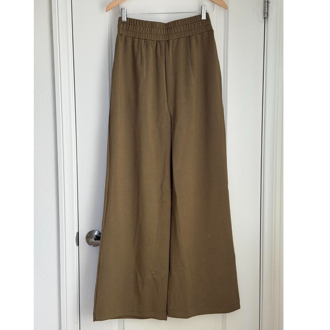 Varley The Extra Wide Leg Pant 29.5″ in Military Olive, Size Medium