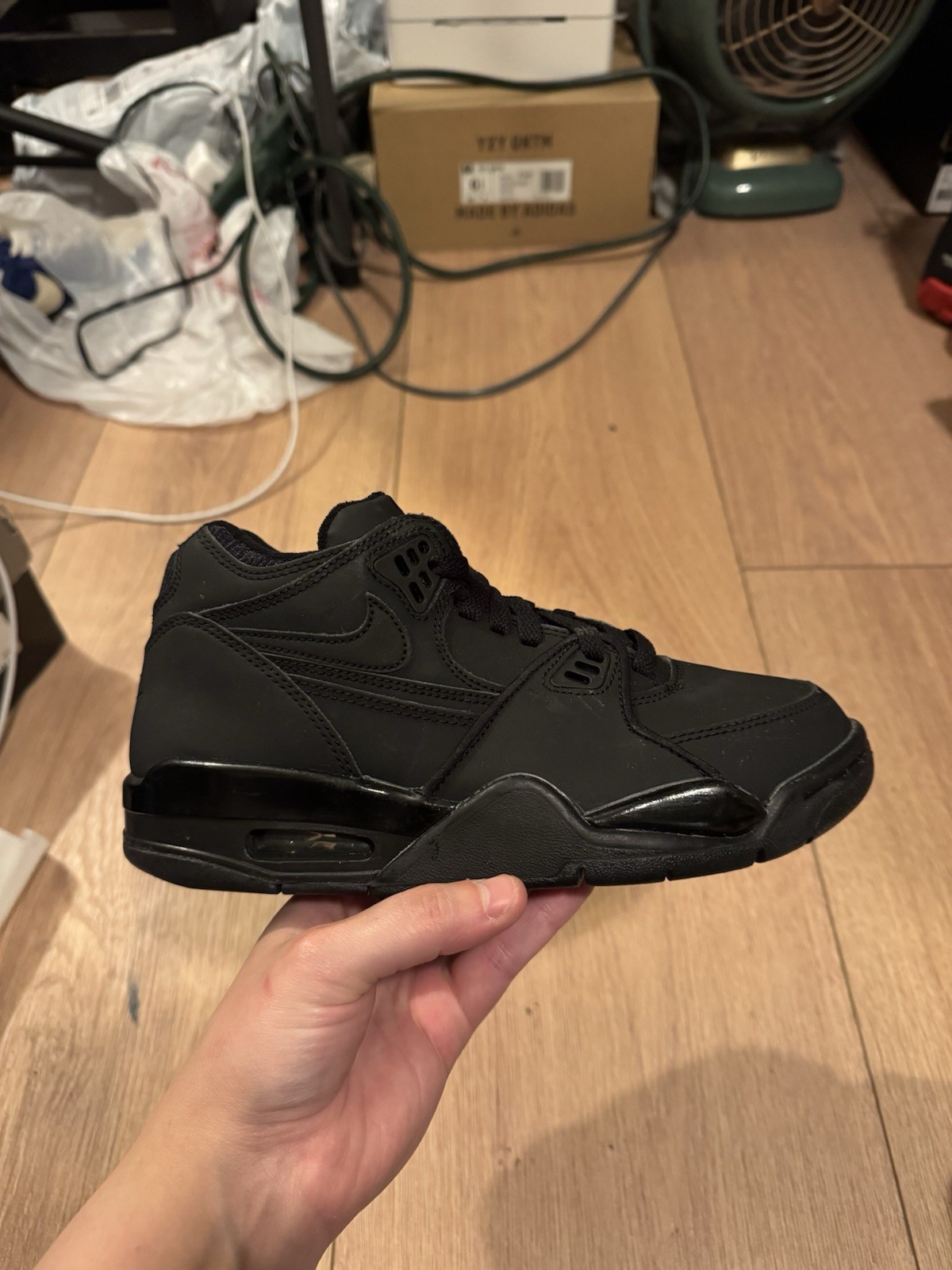 *RIGHT SHOE ONLY* Nike Air Flight 89 Triple Black (2012) 5Y/6.5W NEW