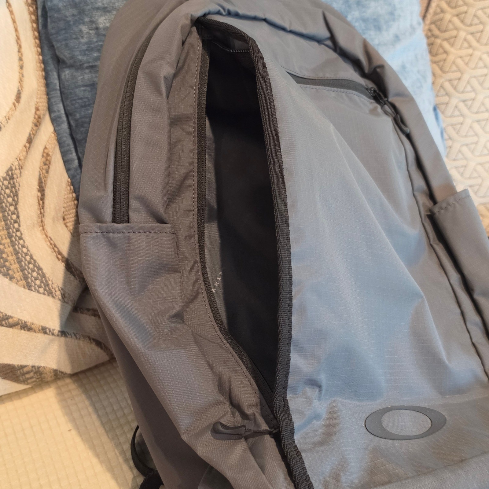 Oakley Sport Backpack 22L Forged Iron Gray Laptop Daypack FOS901243