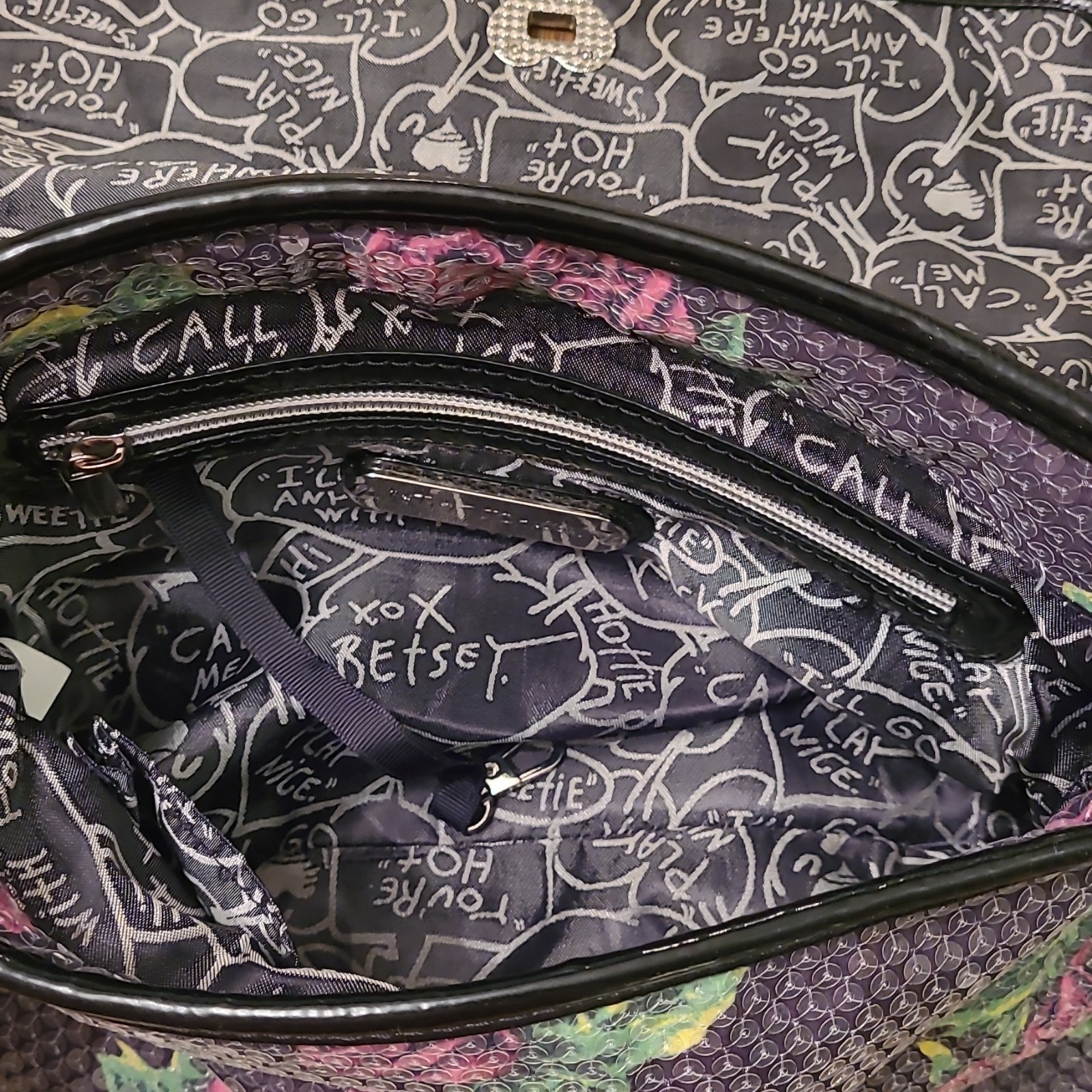 Betsey Johnson Floral Sequin Crossbody/Clutch Silver Chain Strap Turn Lock Zip