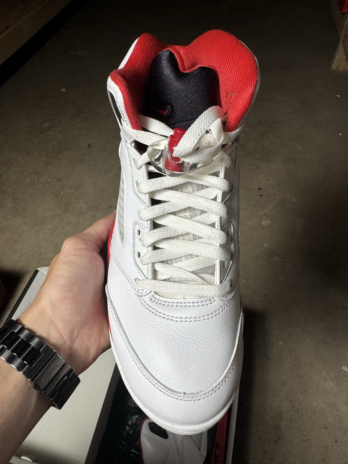 Size 8M/9.5W – Jordan 5 Retro Fire Red Black Tongue (2025) HQ7978-101 Pre-Owned