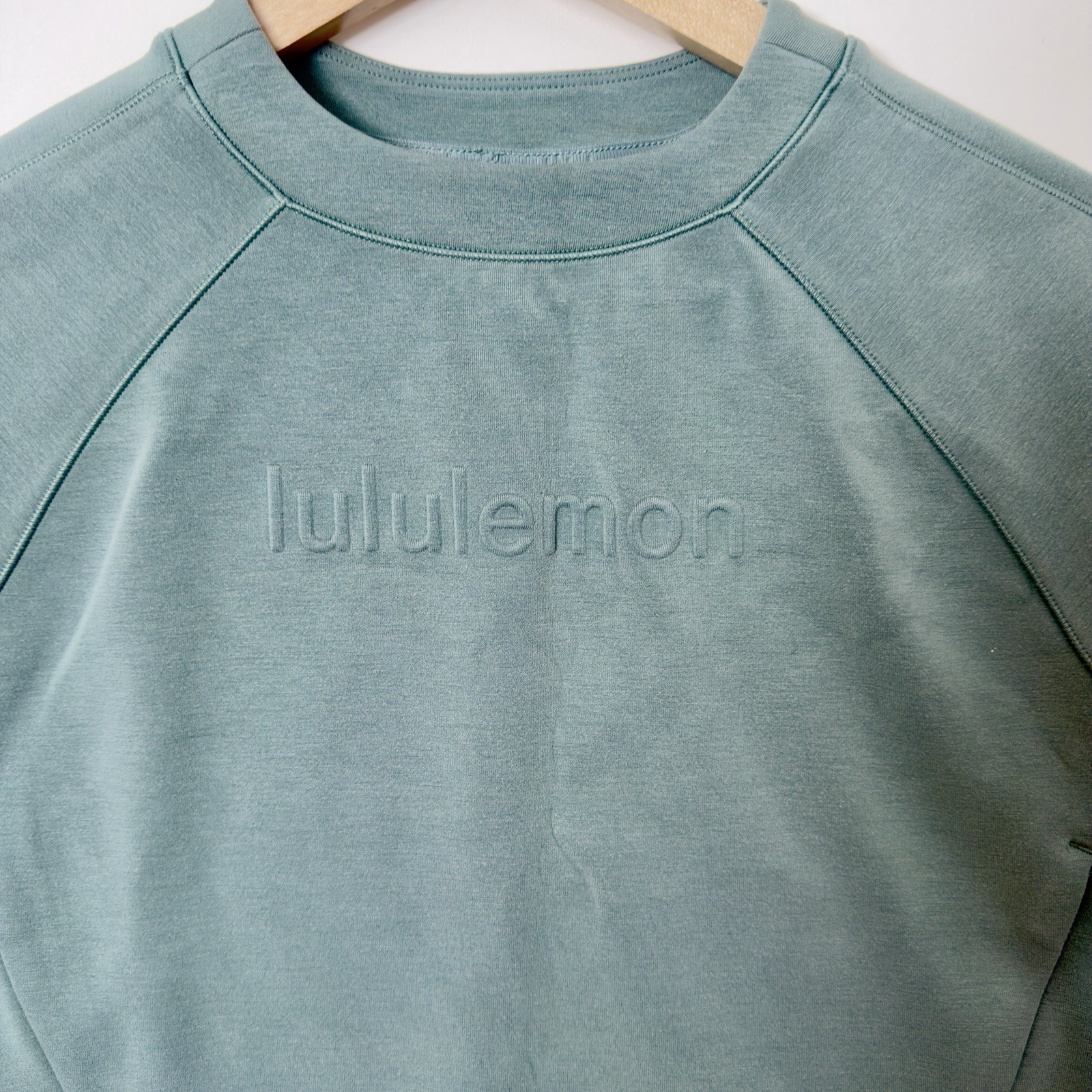 Lululemon Smooth Spacer Cropped Pullover In Crater Blue Size 0 Women’s EUC RARE