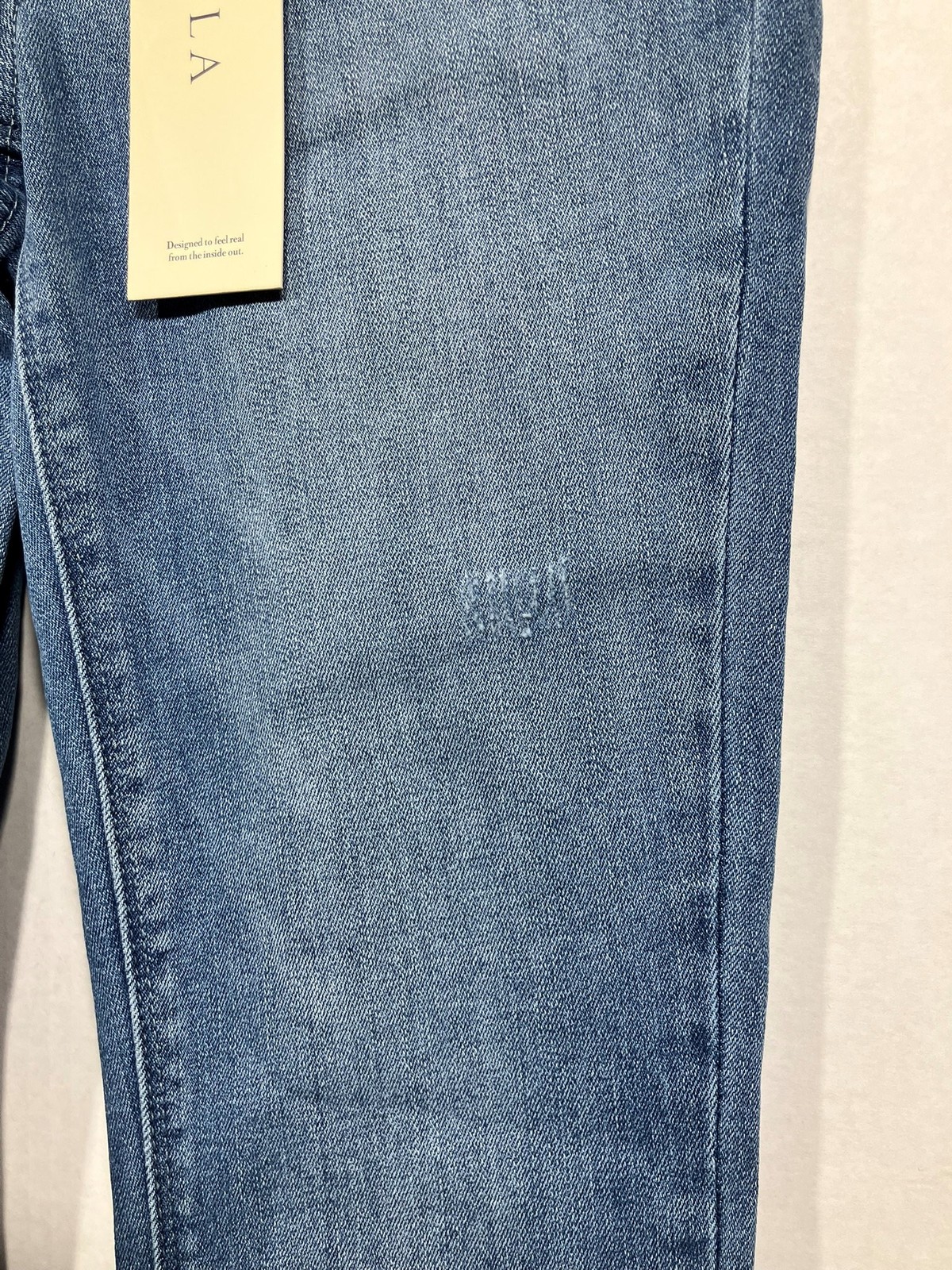 Laurie Felt Size 0 Reg Forever Denim 5 Pocket Crop Baby Bell LIGHT WASH A601123