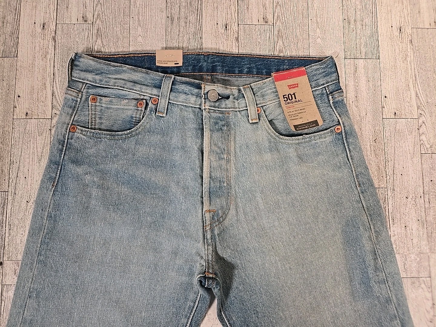 Levi’s 501 Jeans Button Fly 30 32 33 34 36 38 Straight Leg Destructed Knees Mens