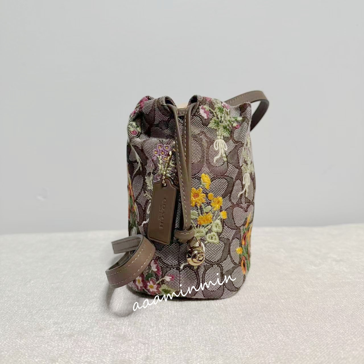 NWT Coach Faye Mini Drawstring Bag In Signature Jacquard With Floral Embroidery