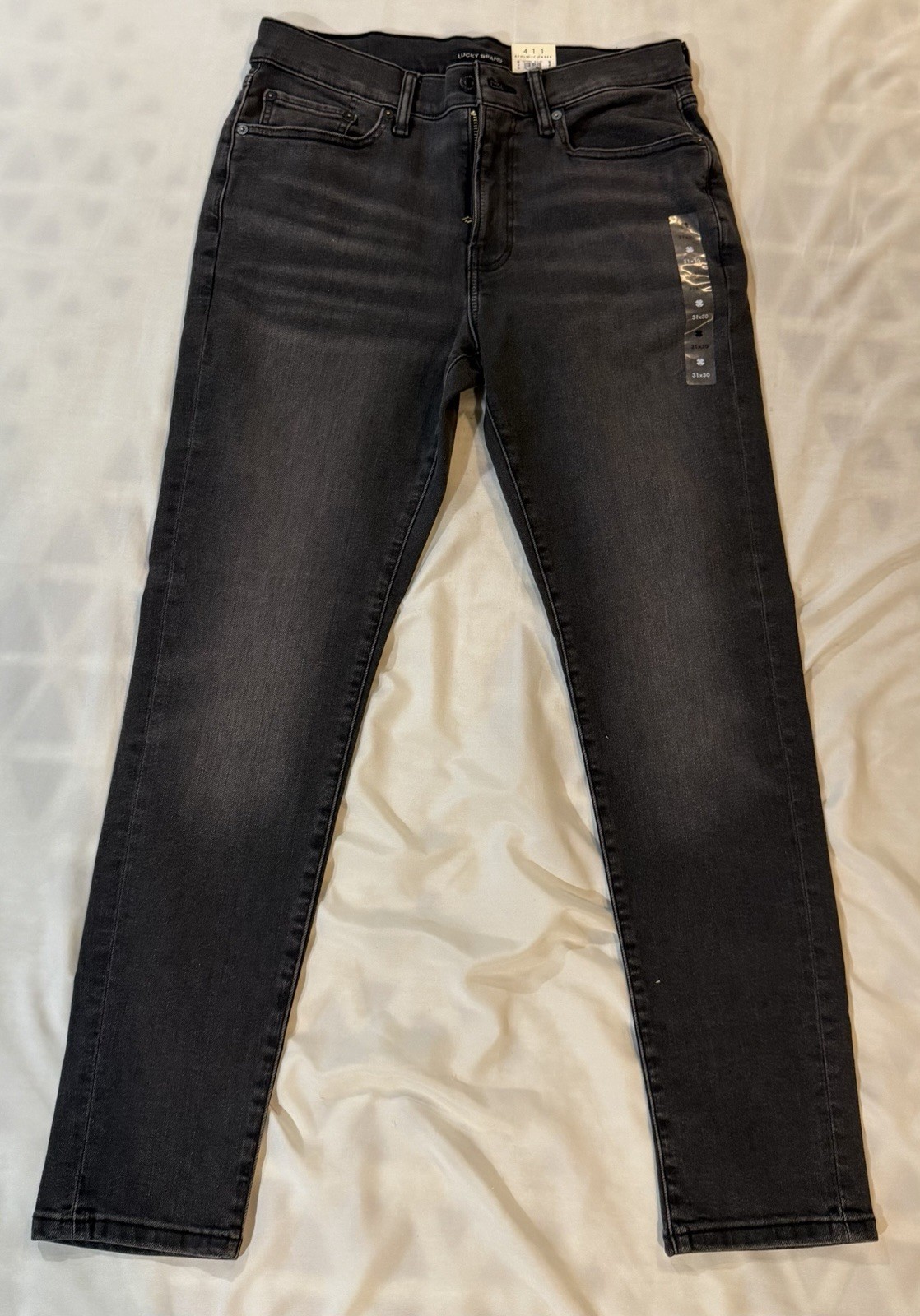 Mens Lucky Brand Jeans 411 Athletic Taper 31×30 Brand New