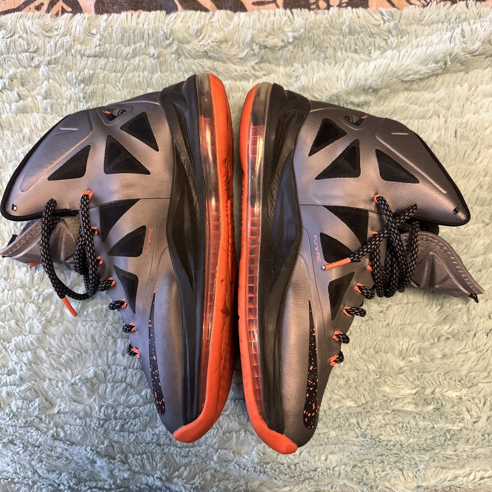Size 8Nike LeBron 10 Lava – 541100-002