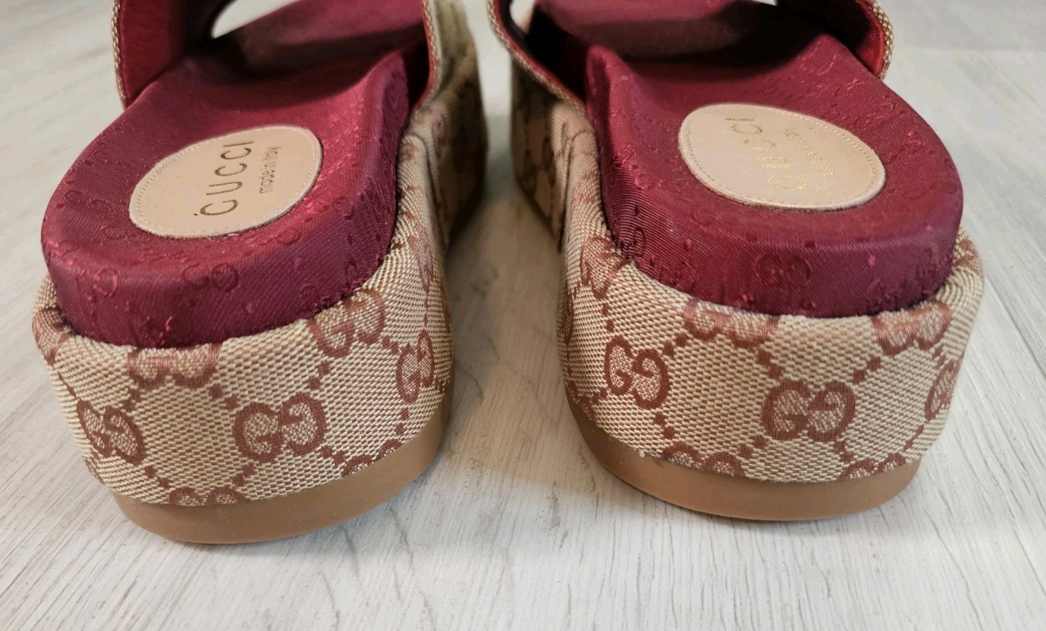 Gucci Angelina Burgundy GG Monogram Logo Platform Slide Sandal EU 37 US 7
