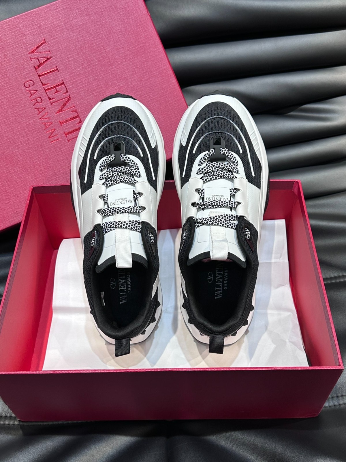 Valentino Garavani Black White Knit Sneakers Running Shoes EU 38-45 With Box New
