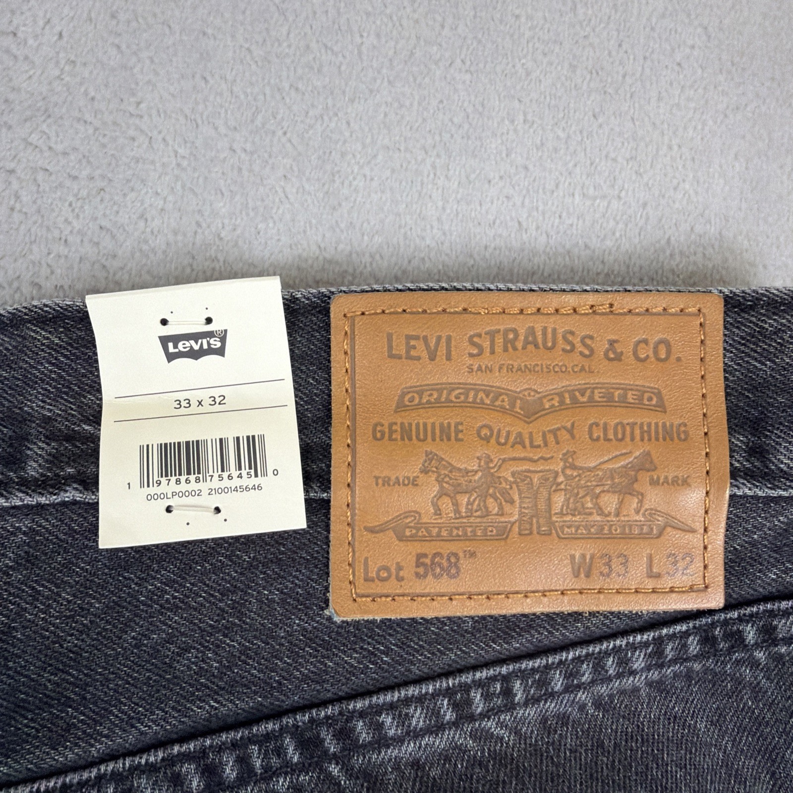 Levi’s 568 Premium Jeans Mens Size 33×32 Black Loose Straight Cargo Denim Cotton