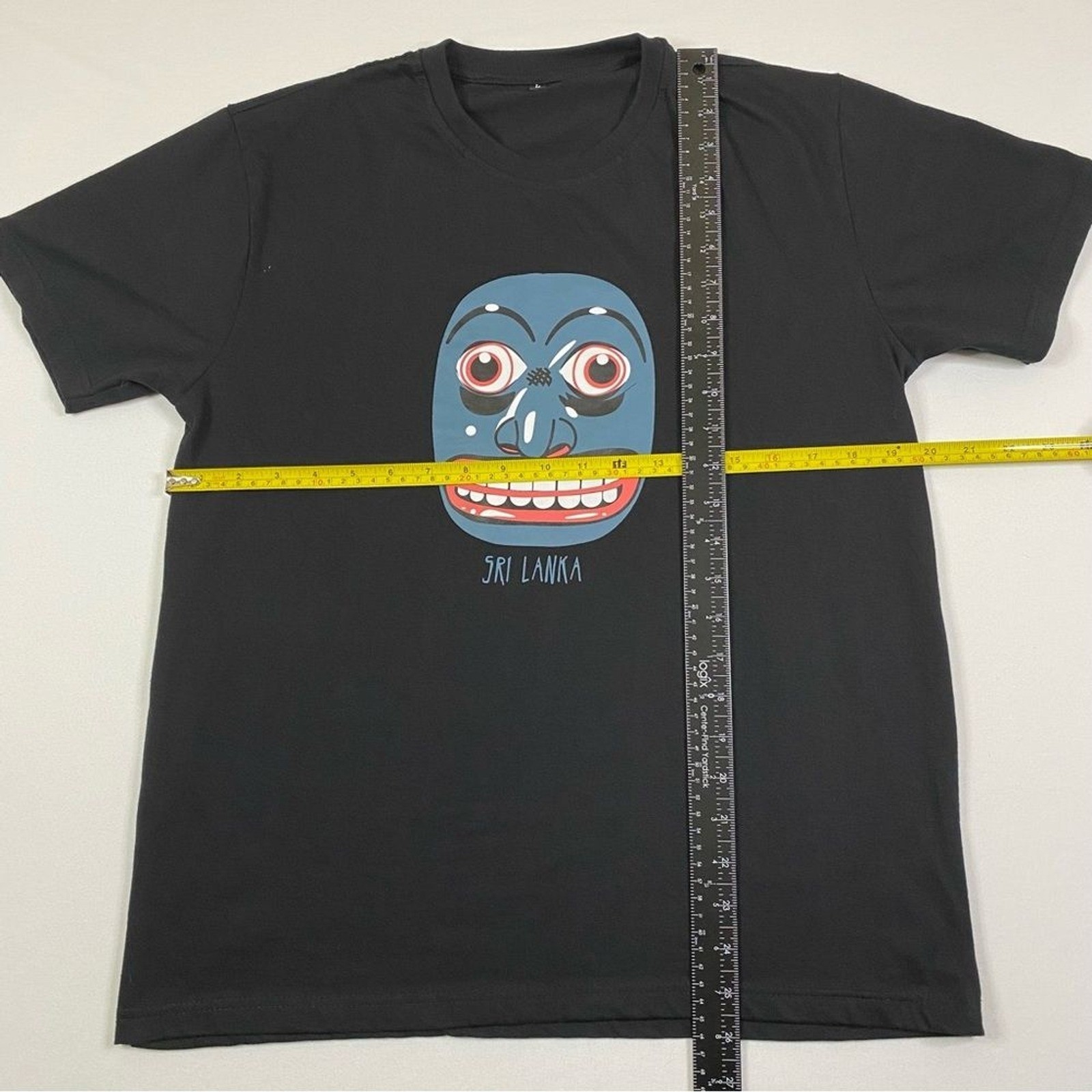 Kurumba Sri Lanka T-Shirt Men’s Large Black Short Sleeve Raksha Sanni Kolam Mask