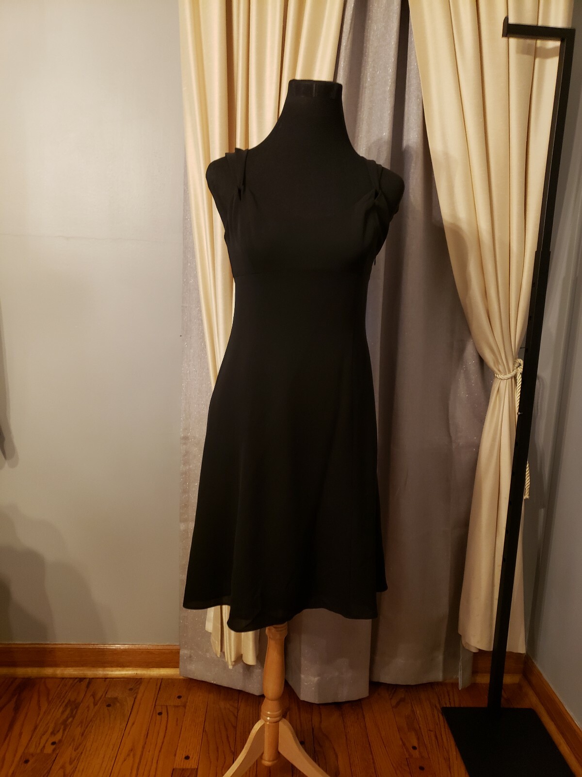 LOFT Size 2 Sleeveless Black A Line Dress Flare Side Zipper 100% Silk Lined NWT
