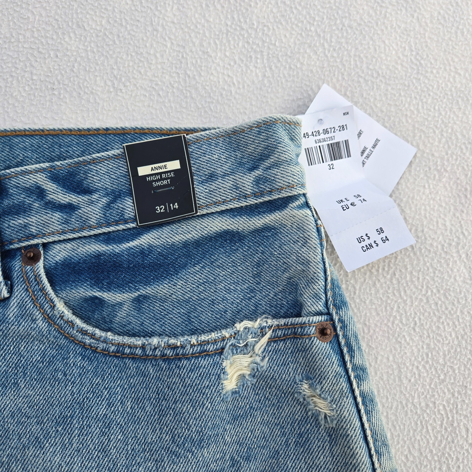 Abercrombie & Fitch Annie High Rise Distressed Shorts Light Wash Size 32/14 NWT