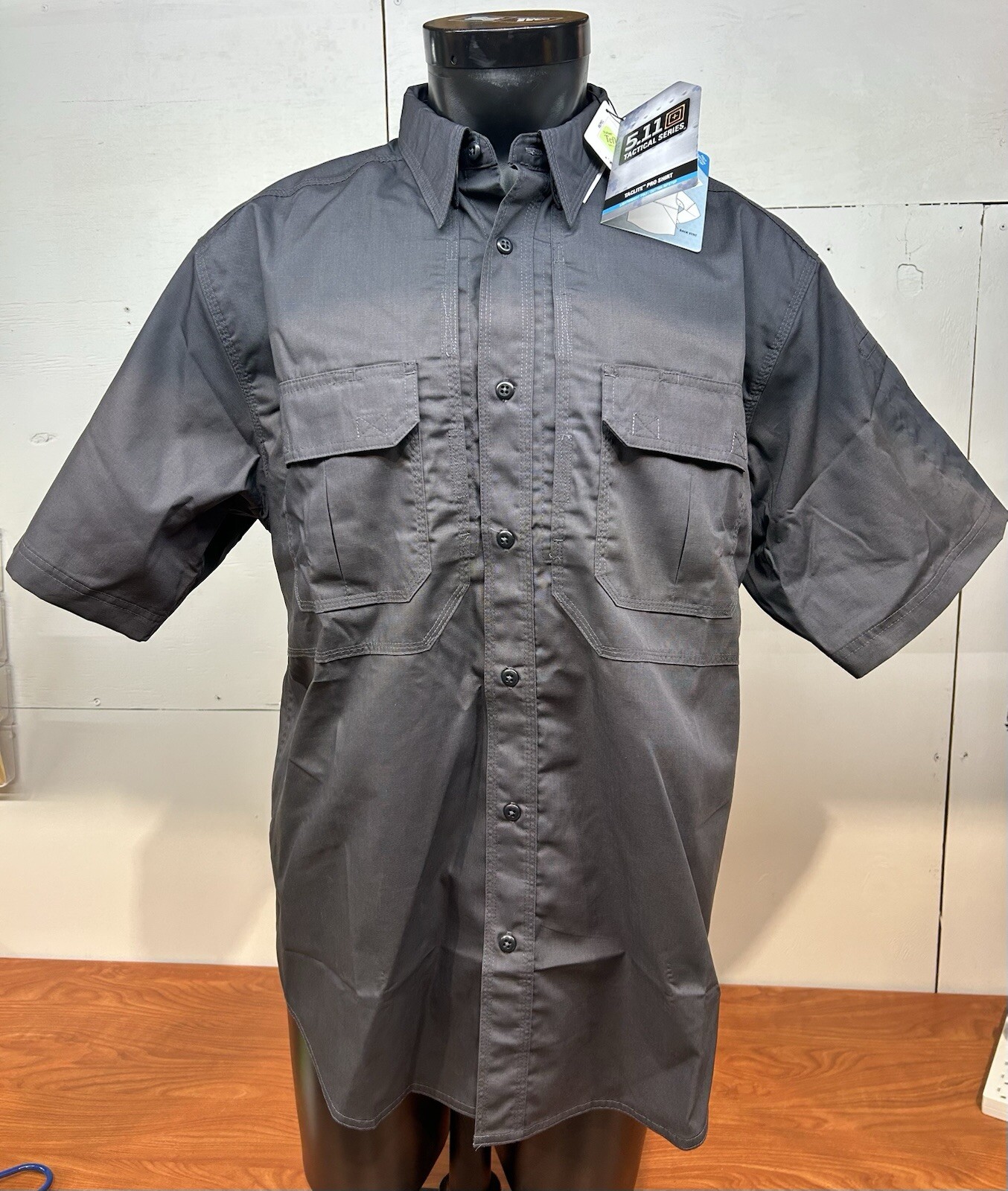 5.11 Tactical Taclite Pro Short-Sleeve Button Up Shirt, Style 71175, Sz M Medium