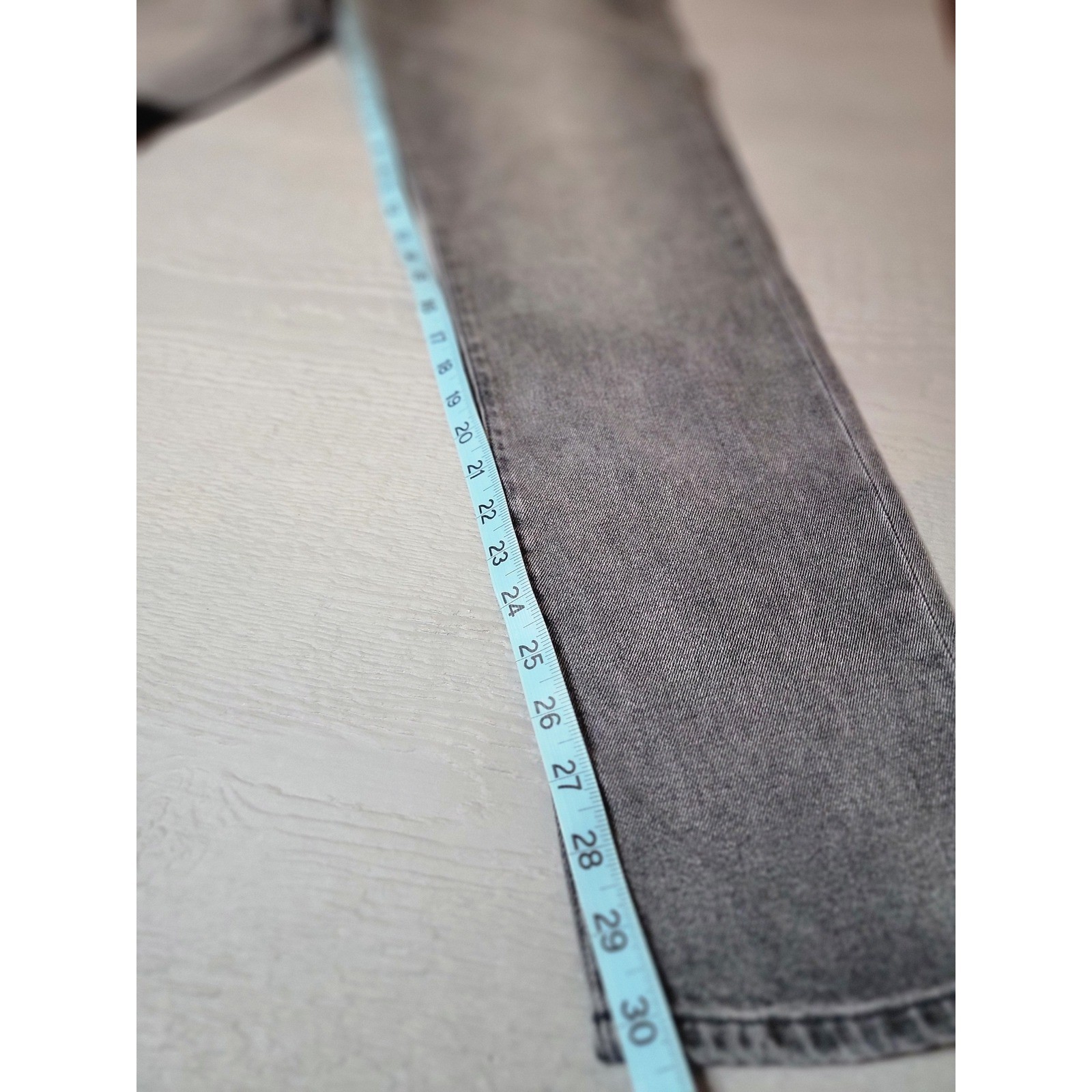 American Eagle High Rise Girlfriend Jeans Gray Washed Denim Pants Women 10