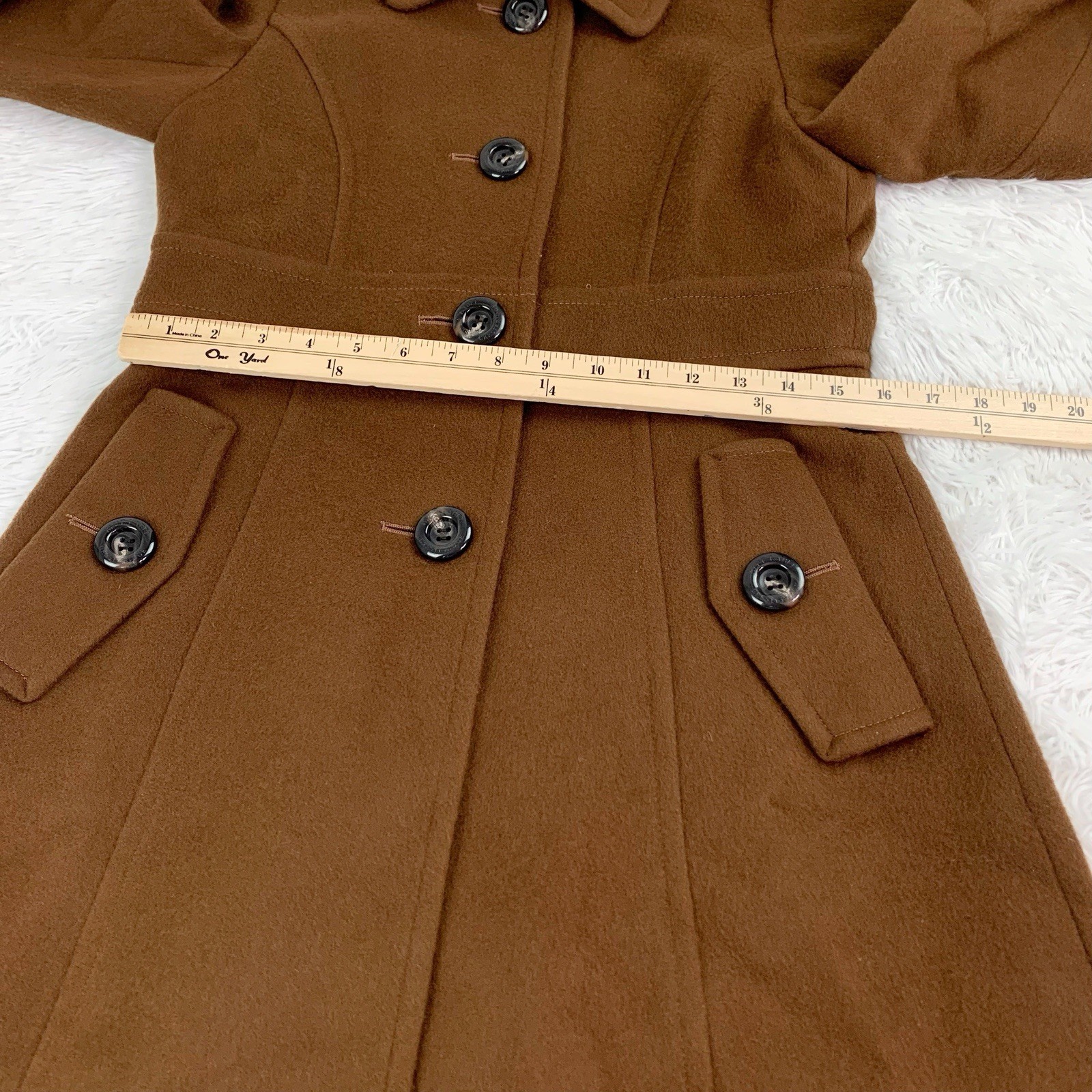 Blue Label Crestbridge size 38 long sleeve button front top coat plaid lining
