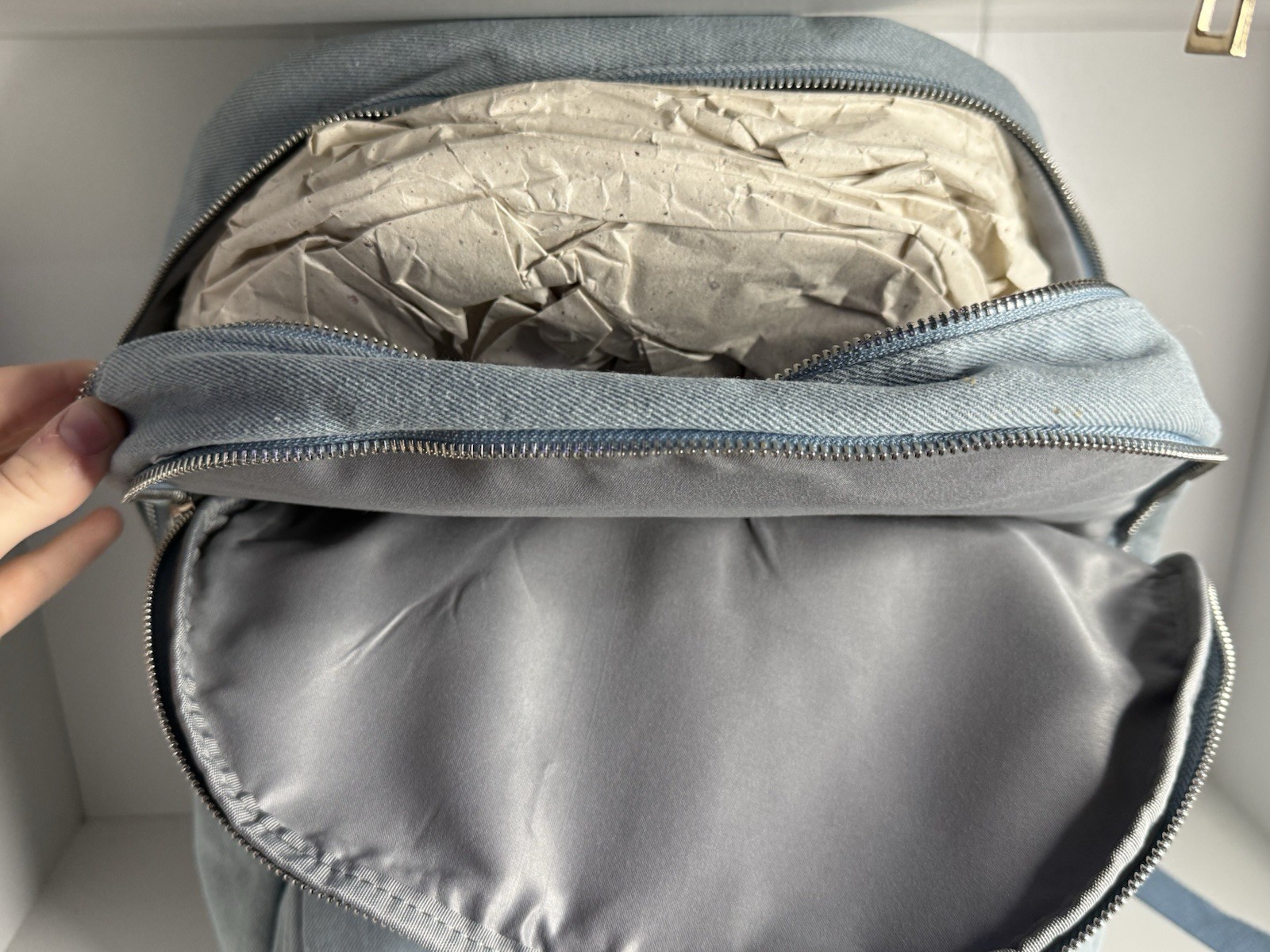 Madden Girl Blue Dome Backpack Zip, Magnetic Closure, Outer Pockets, Strap